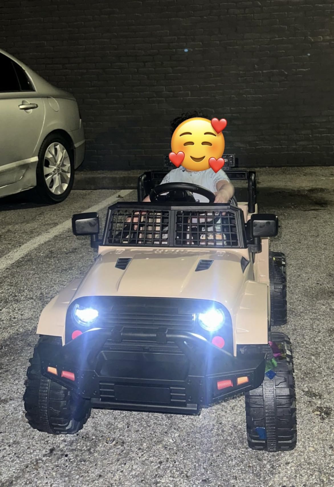 Best Choice Products 12V Kids Electric Vehicle Toy Ride On Car with Parent Remote Control for Toddlers, Seat Harness, 61 lbs Weight Capacity, Locking Doors, Spring Suspension, Bluetooth - Red customer photo 1