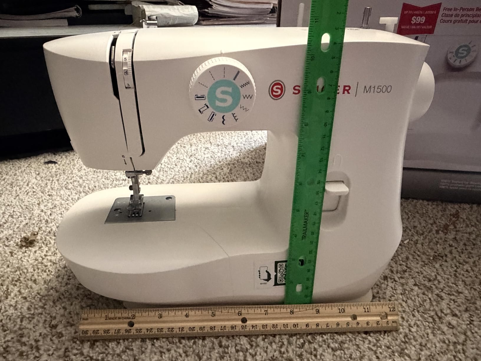 SINGER M1500 Sewing Machine + Accessory Kit, 6 Built-In Stitches Deliver 57 Stitch Applications, Lightweight & Portable, LED Light & 4-step Buttonhole customer photo 2