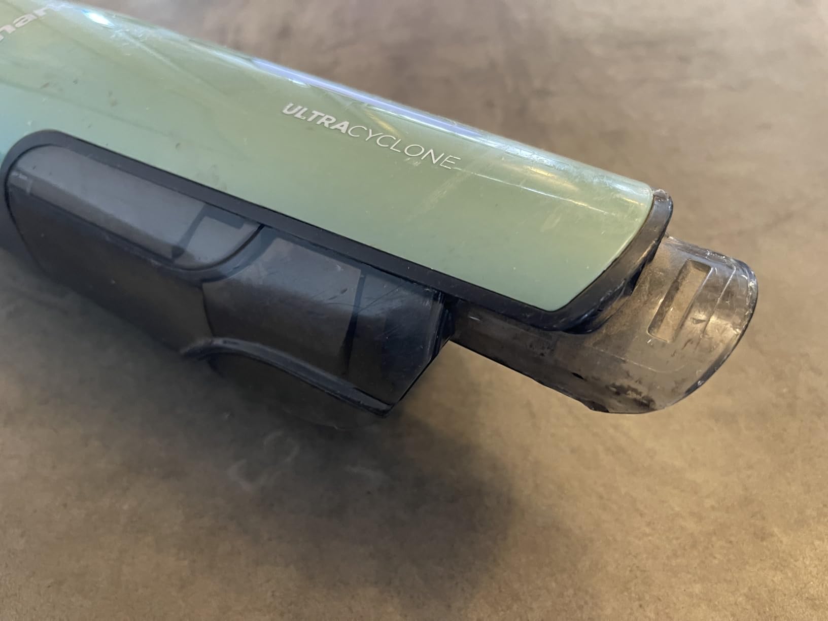Shark UltraCyclone Pro Cordless Handheld Vacuum, Powerful Suction, Handheld Vacuum for Car & Home, Crevice Tool, Scrubbing Brush, Lightweight, XL Dust Cup, Black/Green, CH901 customer photo 1