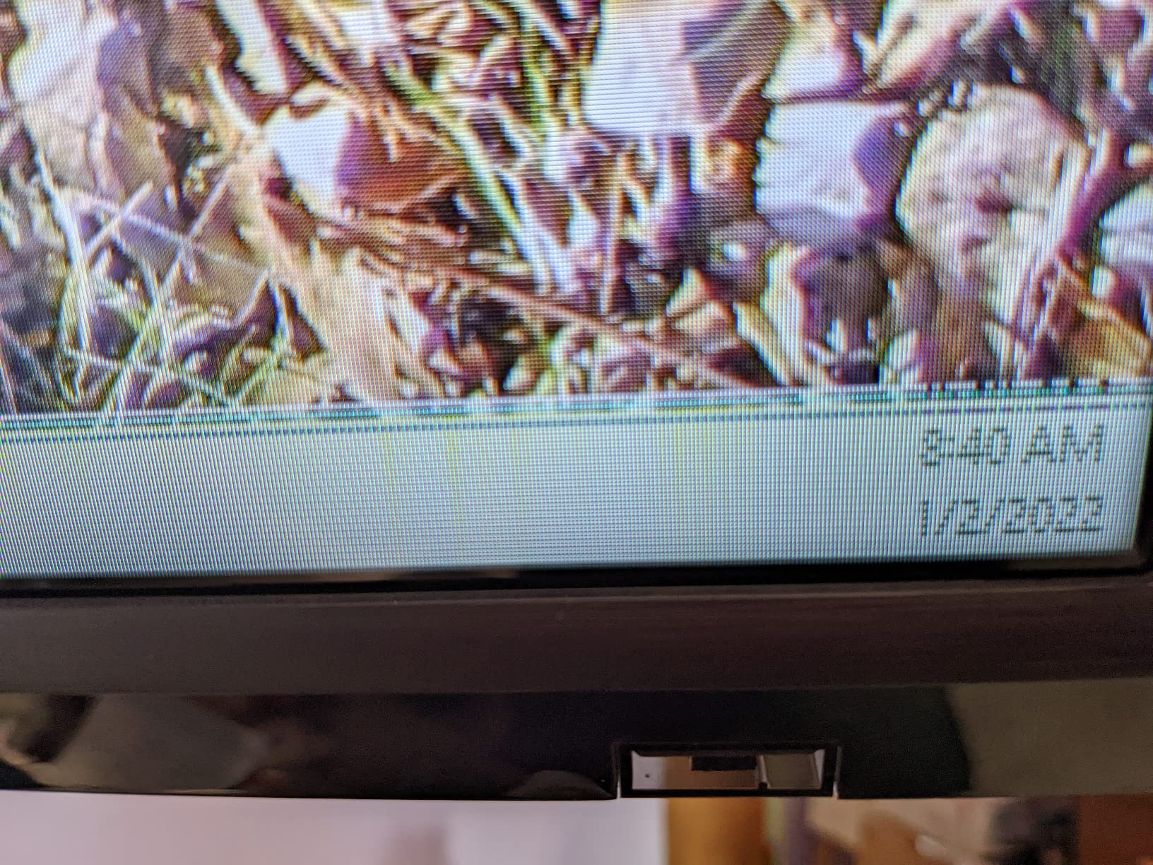 VIZIO 32-inch D-Series - Full HD 1080p Smart TV with Apple AirPlay and Chromecast Built-in, Screen Mirroring for Second Screens, & 150+ Free Streaming Channels (D32f-G61, 2020) customer photo 2