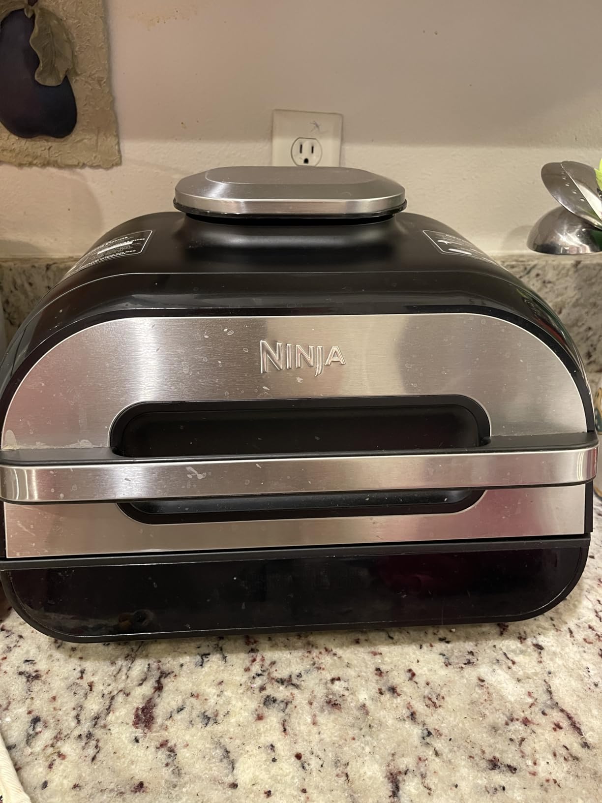 Ninja Indoor Grill and Air Fryer Foodi Smart XL 6-in-1 Grill, Air Fry, Roast, Bake, Broil, Dehydrate & Crisp, Smart Thermometer & Splatter Shield, Dishwasher Safe Parts, FG551 customer photo 1