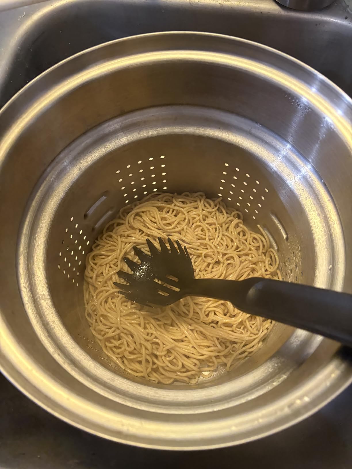 Manual Pasta Maker with Dryer - Multi-Pasta Stainless Steel Italian Flat Dough Machine with Adjustable Setting, Sharp Cutter, and Hand Crank - Fresh Homemade Noodles, Spaghetti, Lasagne | By VeoHome customer photo 2