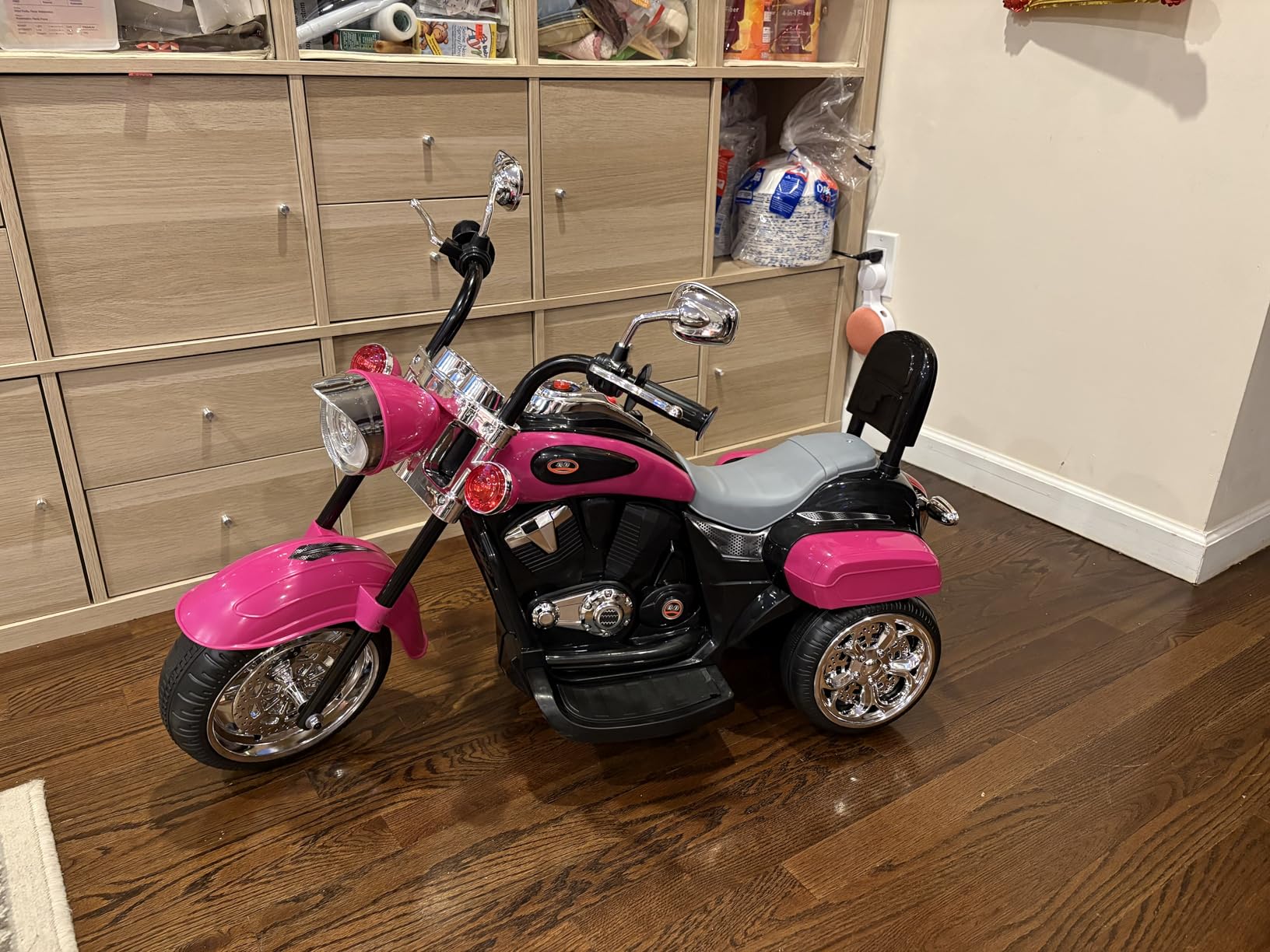 Costzon Kids Motorcycle, 6V Battery Powered Ride on Chopper Motorcycle w/Horn, Headlight, 3-Wheel Stable Ride on Toys, Electric Toddler Motorcycle for Kids (Blue) customer photo 1