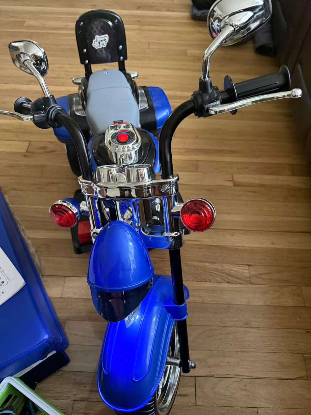 Costzon Kids Motorcycle, 6V Battery Powered Ride on Chopper Motorcycle w/Horn, Headlight, 3-Wheel Stable Ride on Toys, Electric Toddler Motorcycle for Kids (Blue) customer photo 2