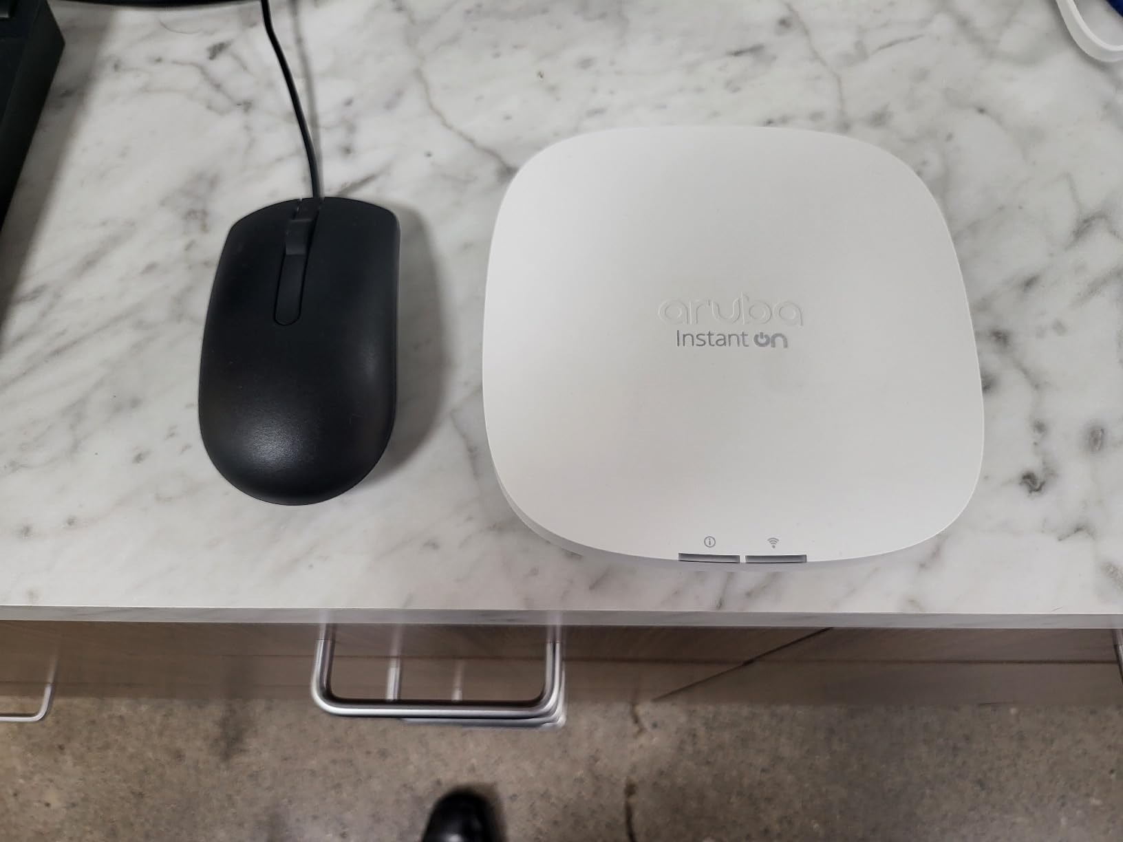HPE Networking Instant On Access Point AP22 2x2 WiFi 6 Indoor Wireless Access Point | Long Range, Secure, Smart Mesh Support | Power Source Included | US Model (R6M49A) customer photo 1
