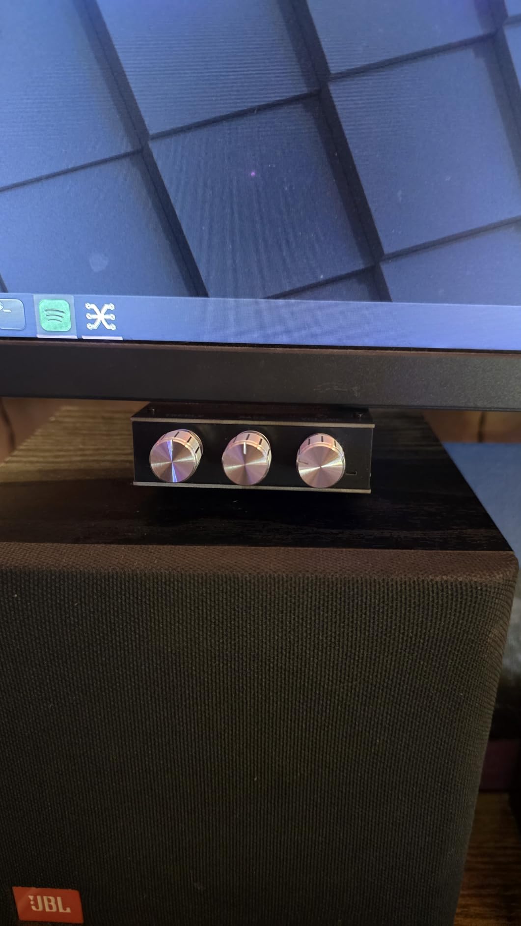 ZK-1002T RPO 2.0 Channel Bluetooth 5.0 Amplifier Board 200W HiFi Subwoofer Audio AMP with Treble and Bass, BT USB and AUX Inputs, DC 12-24V 2.0 Channel Stereo AMP Module for DIY Speakers customer photo 1