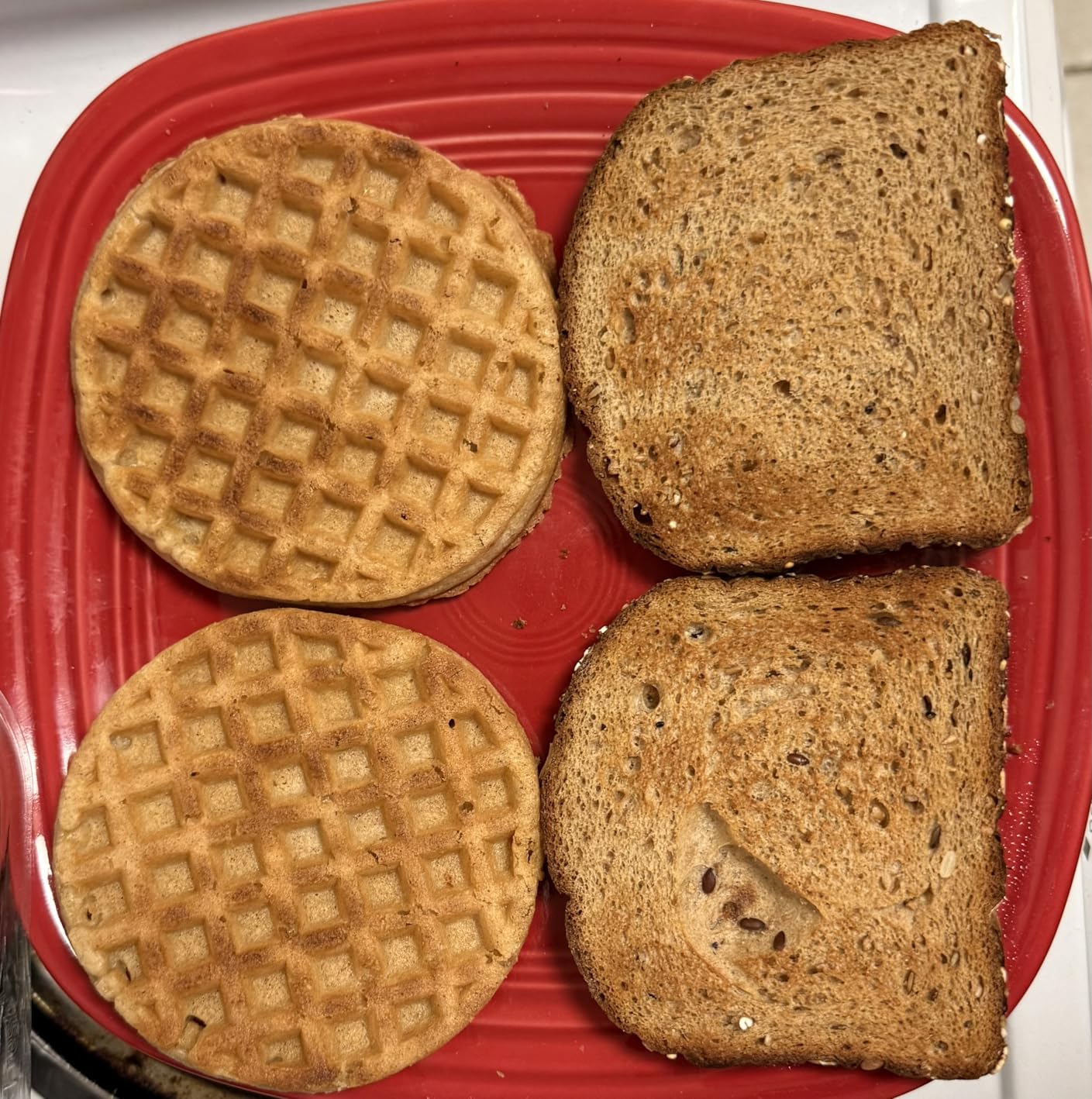 bella Stainless Steel 2 Slice Toaster with Extra Wide Slots & Removable Crumb Tray - 6 Browning Options, Auto Shut Off & Reheat Function - Toast Bread, Bagel & Waffle customer photo 2