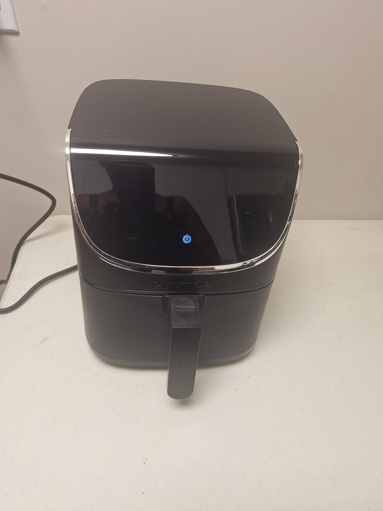 Gourmia Air Fryer - 7 Qt Large Capacity with LED Display, 12 One-Touch Presets, FryForce 360° Technology, Nonstick Dishwasher-Safe Basket & Crisper Tray, Black customer photo 1