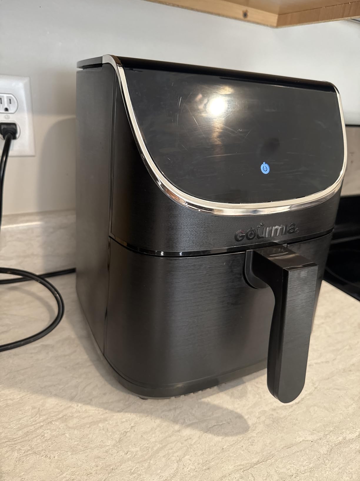 Gourmia Air Fryer - 7 Qt Large Capacity with LED Display, 12 One-Touch Presets, FryForce 360° Technology, Nonstick Dishwasher-Safe Basket & Crisper Tray, Black customer photo 2