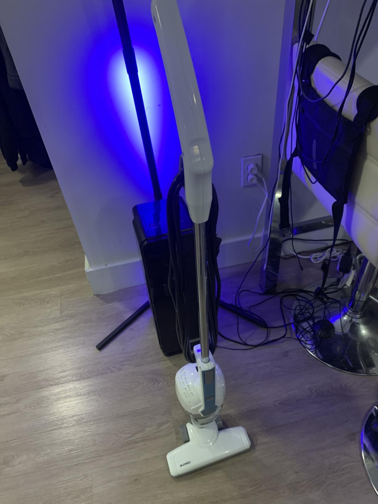 Eureka Corded Stick Vacuum Cleaner for Home Pet Hair, Lightweight Stick Vacuum Cleaner with Powerful Suction for Carpet Tile and Hard Floor, Aqua Blue, 3-in-1 Handheld Vac NES100 customer photo 1