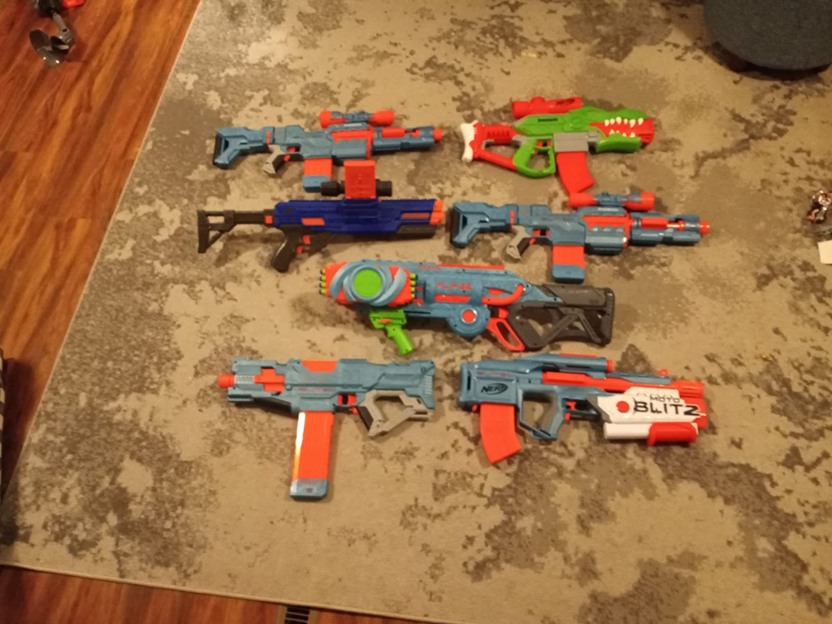 Nerf Elite 2.0 Flipshots Flip-32 Blaster with 32 Dart Barrels That Flip to Double Your Firepower, 32-Dart Capacity, 32 Elite Darts customer photo 1