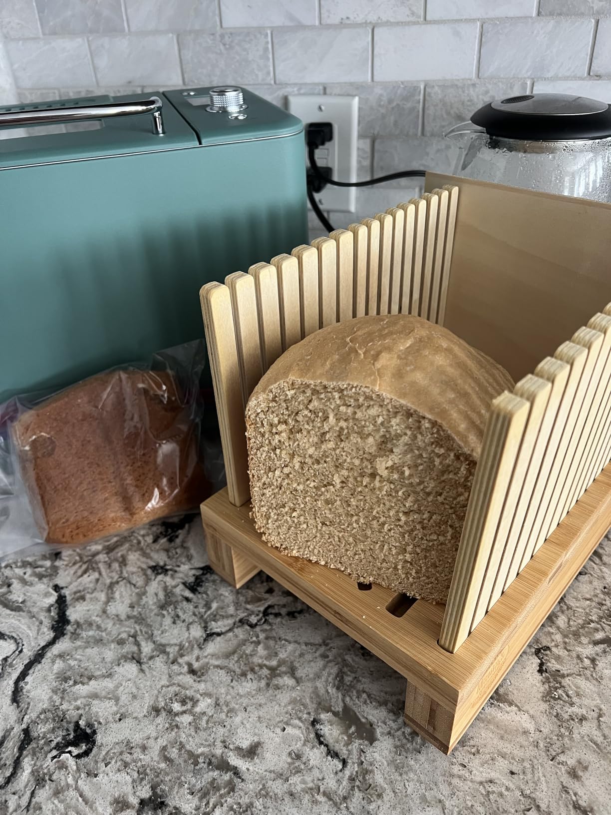 Neretva Bread Maker, 20-IN-1 2LB Bread Machine Dual Heater Bread Maker Machine Automatic with Nonstick Ceramic Pan, 15H Timer & 1H Keep Warm Set, Low Noise, Stainless Steel Breadmaker Recipe-Green customer photo 2