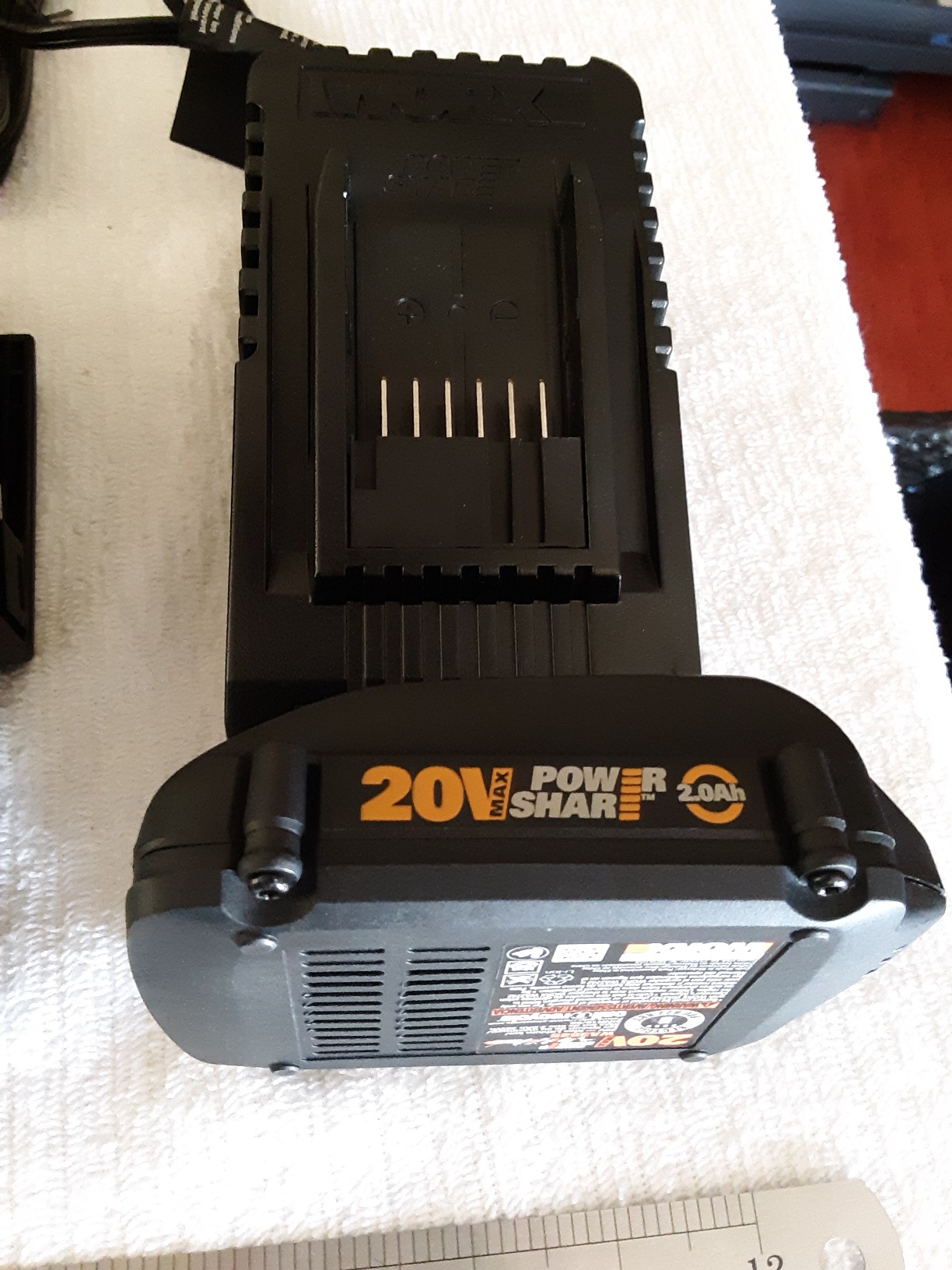 WORX Nitro WX843L 20V Power Share 3/8-Inch Cordless Crown Stapler customer photo 1