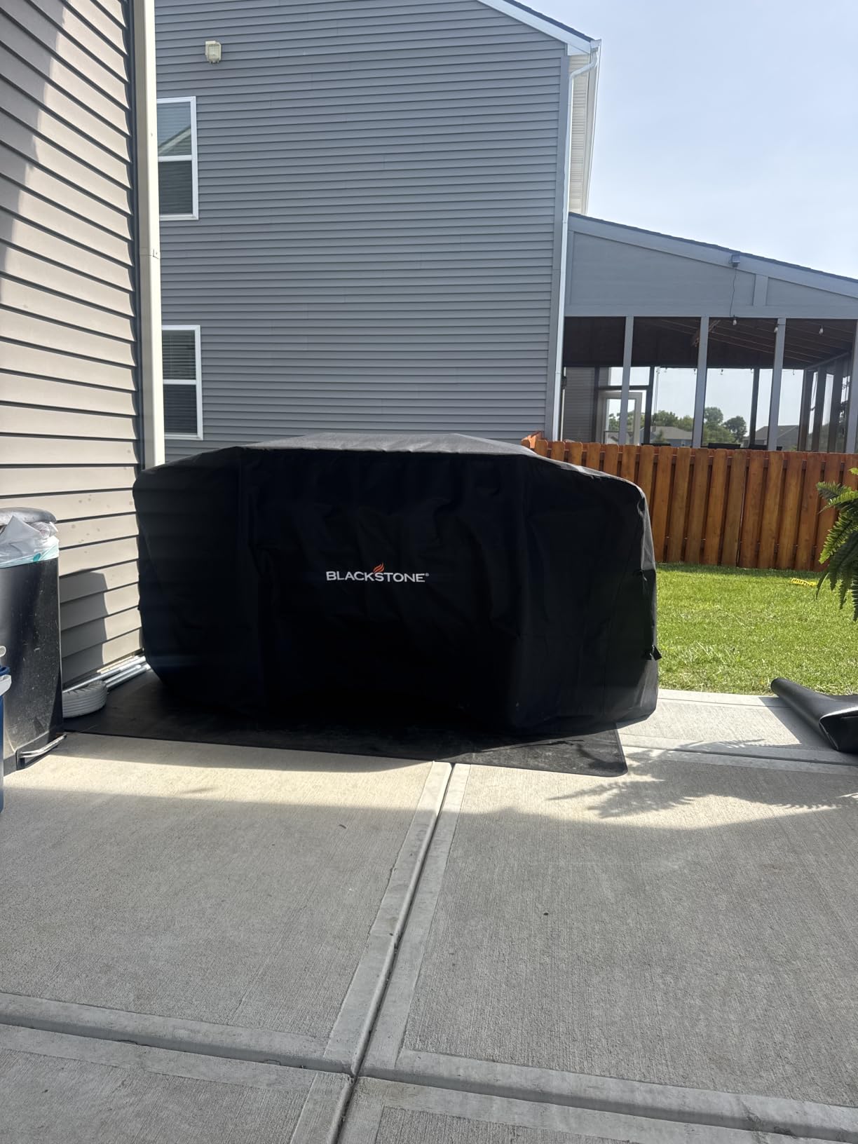 BLACKSTONE 5482 Griddle Cover Fits 36 inches Cooking Station with Hood Weather Resistant, Heavy Duty 600D Polyester Flat Top Gas Grill Cover with Cinch Straps 36