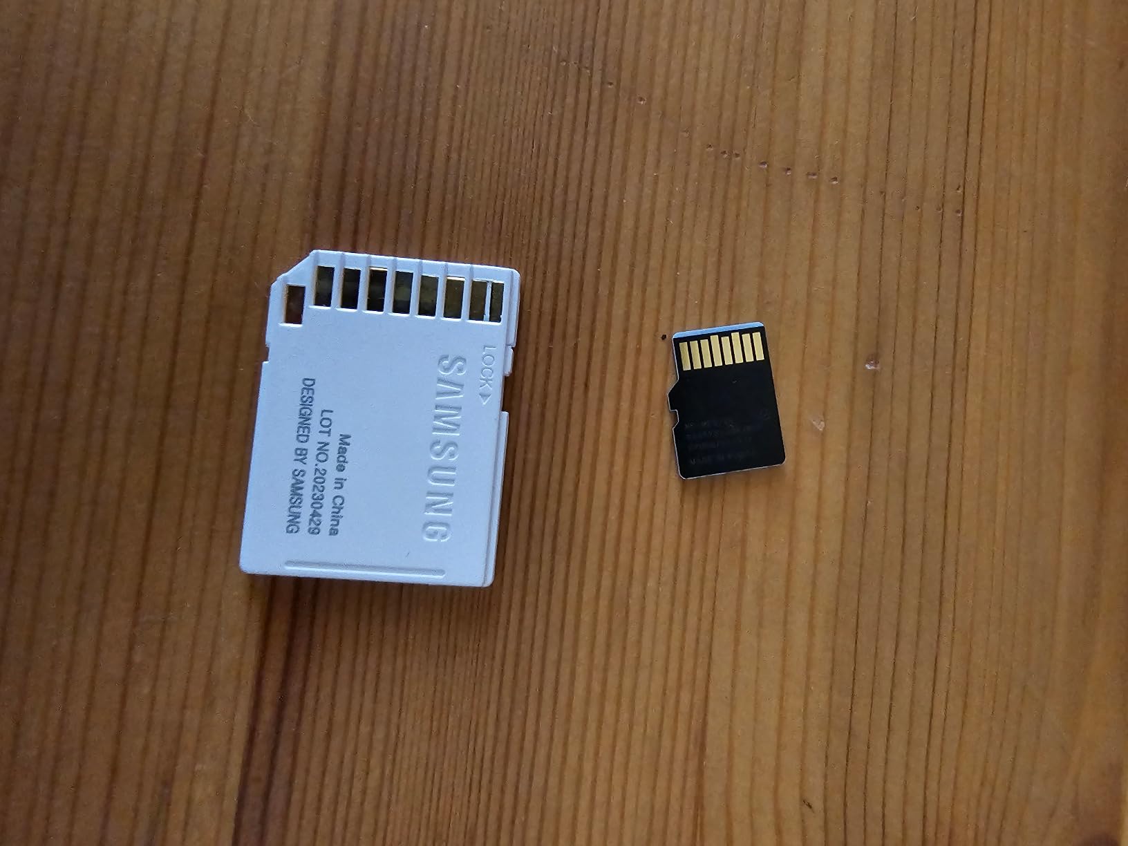 Samsung EVO Select Micro SD Memory Card + Adapter, 256GB microSDXC 130MB/s Full HD & 4K UHD, UHS-I, U3, A2, V30 (MB-ME256KA/AM) customer photo 1