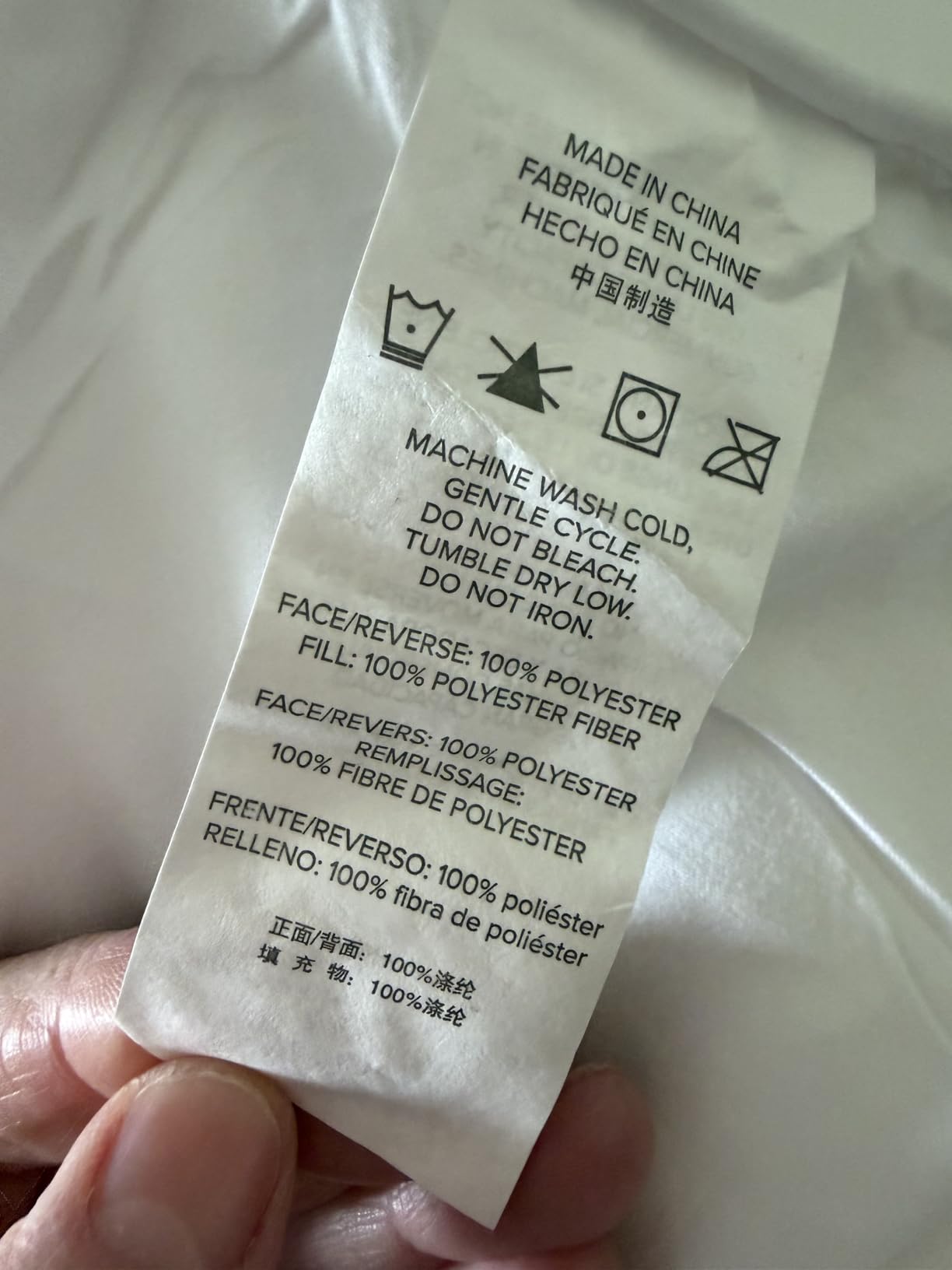 UGG Danielle Comforter Duvet Insert Cooling Lightweight Down Alternative Hypoallergenic Washable Quilted Fluffy Comforter Blanket Corner Tabs for Duvet Cover, King/California King, Bright White customer photo 1