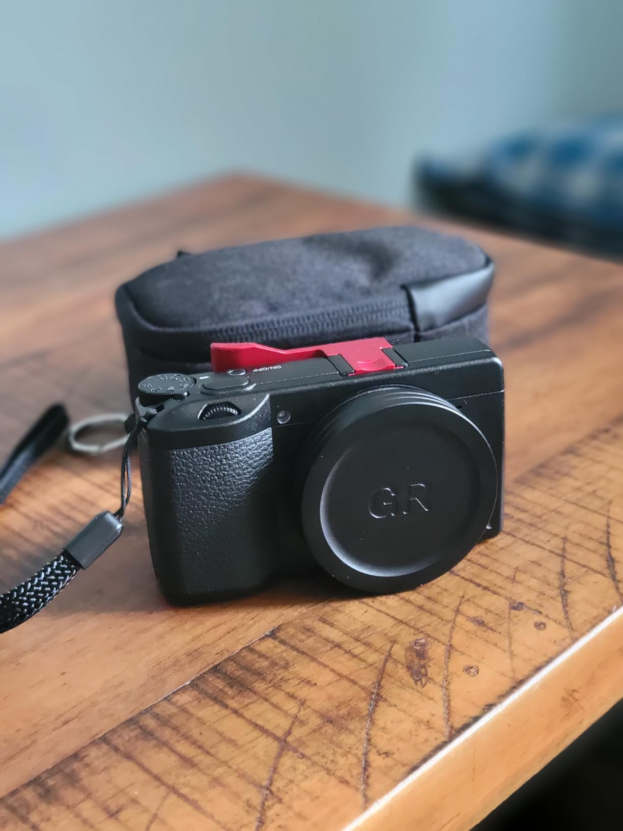 Ricoh GR IIIx, Black, Digital Compact Camera with 24MP APS-C Size CMOS Sensor, 40mm F2.8 GR Lens customer photo 1
