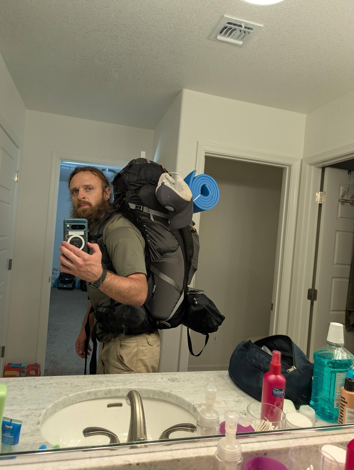 Osprey Atmos AG 65L Men's Backpacking Backpack, Mythical Green, L/XL customer photo 1