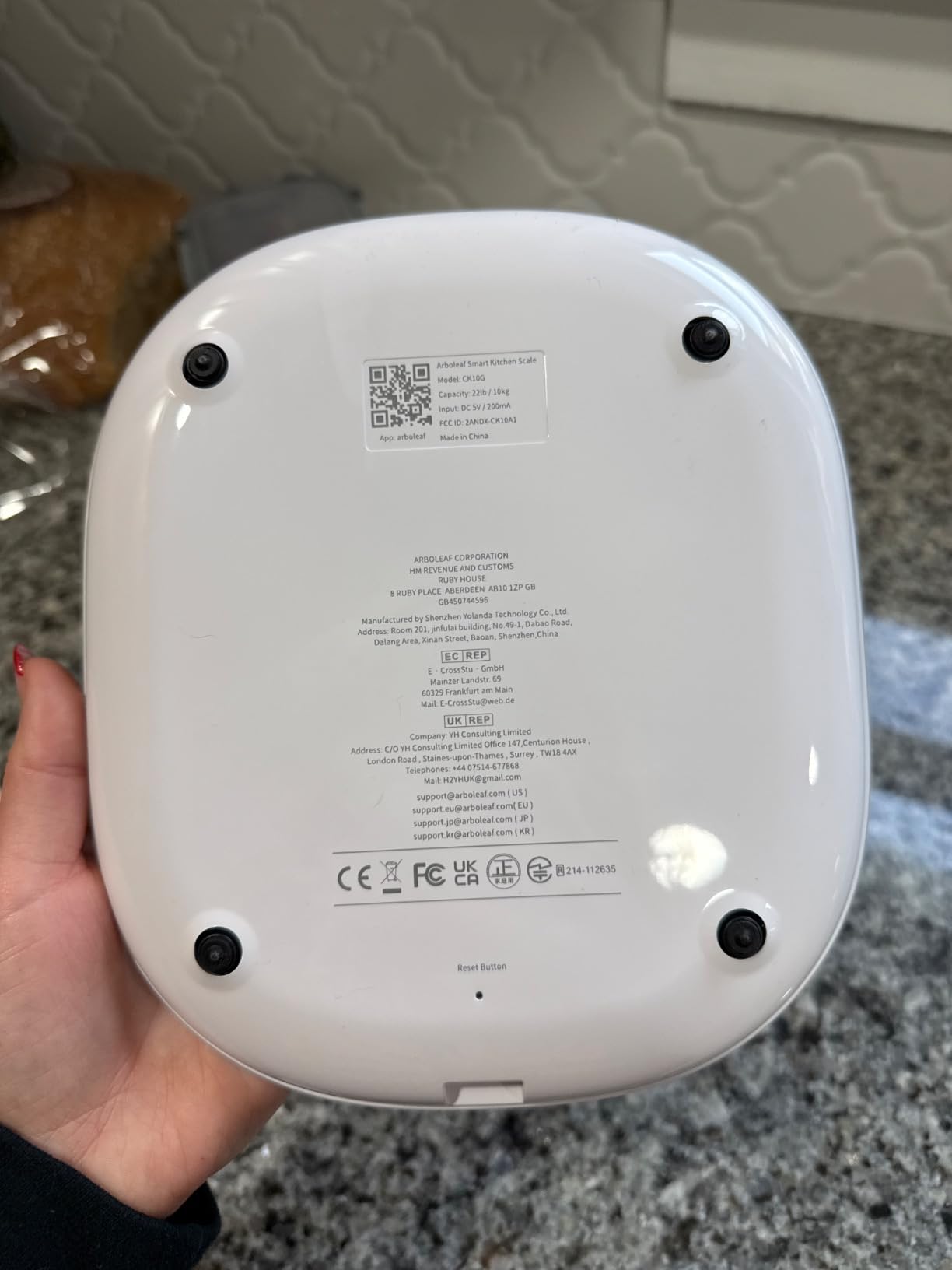 Arboleaf Smart Food Kitchen Scale, 22lb Digital Food Scale with Nutritional Calculator, USB Rechargeable, Smart Weighing with App for Macro, Keto, Calorie, Cooking, Grams and Ounces, 0.1oz/0.5g, White customer photo 2