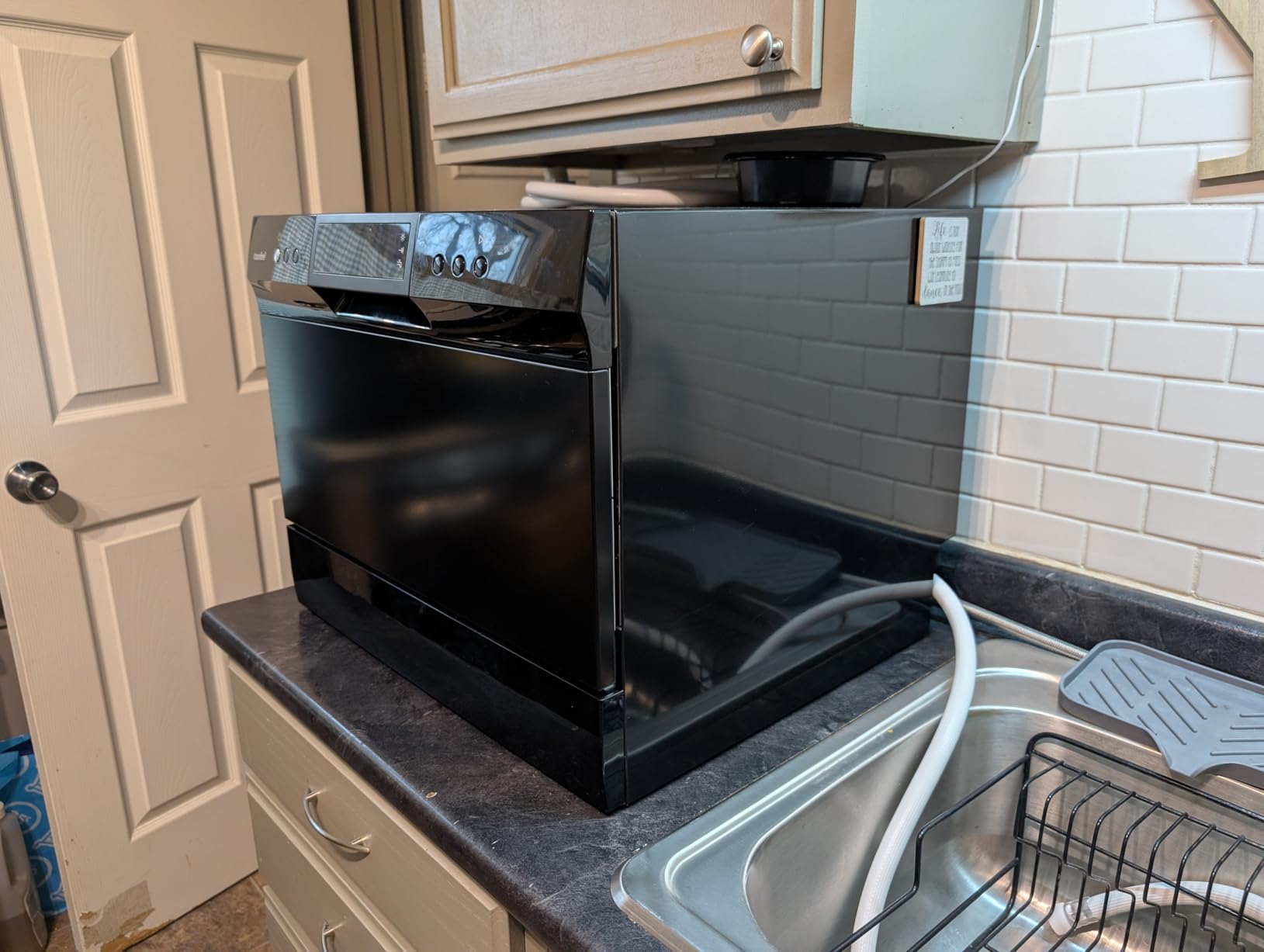 COMFEE' Countertop Dishwasher, Energy Star Portable Dishwasher, 6 Place Settings & 8 Washing Programs, Dish Washer for Dorm, RV & Apartment, Black customer photo 1