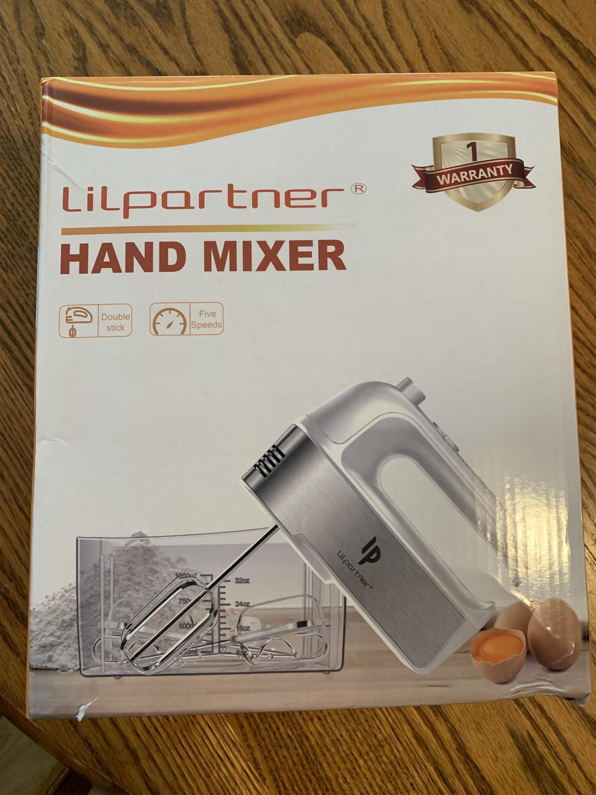 Hand Mixer Electric, 450W Kitchen Mixers with Scale Cup Storage Case, Turbo Boost/Self-Control Speed + 5 Speed + Eject Button + 5 Stainless Steel Accessories, For Easy Whipping Dough, Cream, Black customer photo 2
