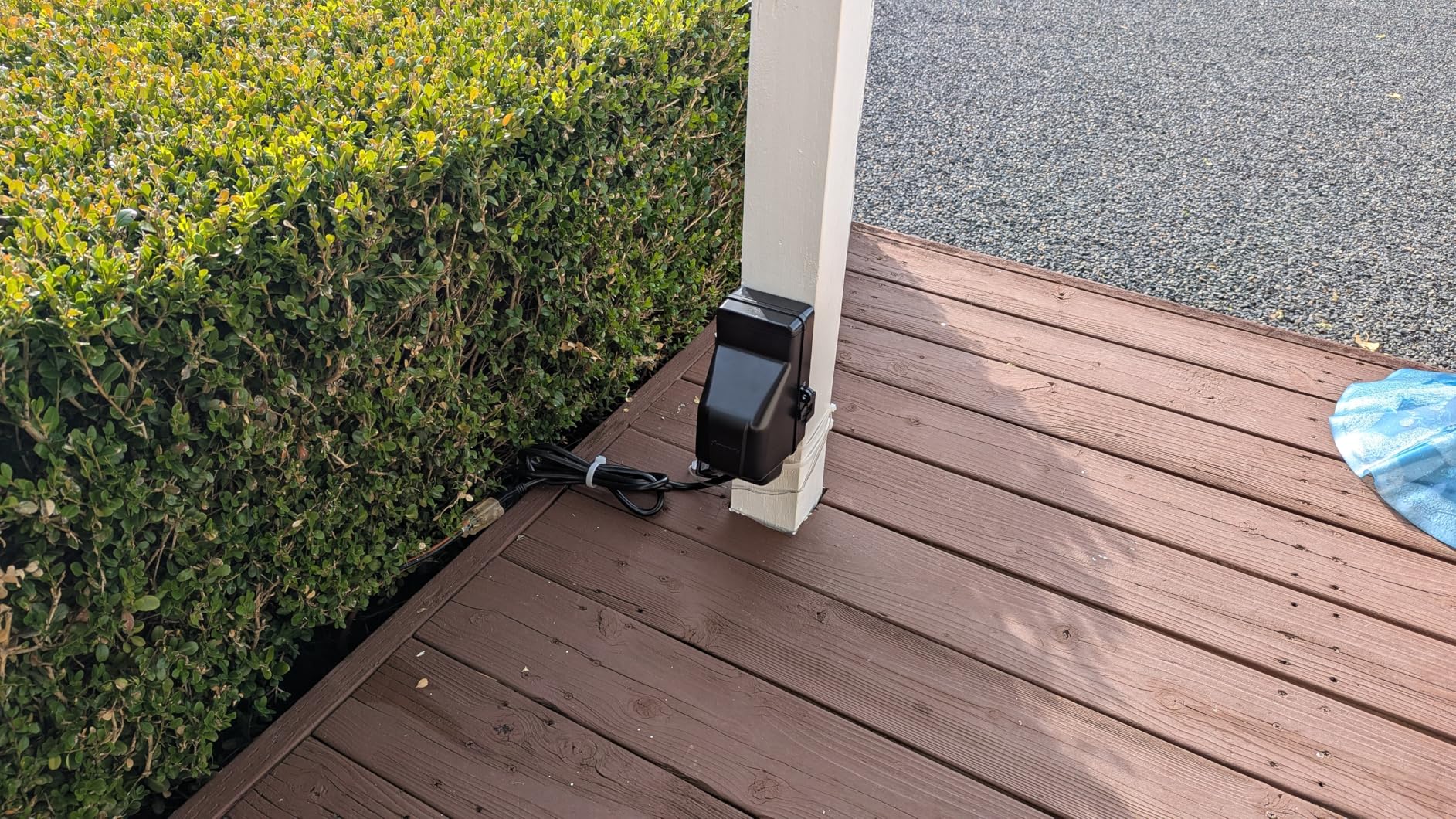 DEWENWILS WiFi Smart Yard Stake Plug with 6 Outlets, Voice Control, Waterproof Power Stake Timer with 6Ft Cord, Alexa&Google Assistant Compatible, 1875W/15A, for Outdoor Decoration Lights customer photo 1