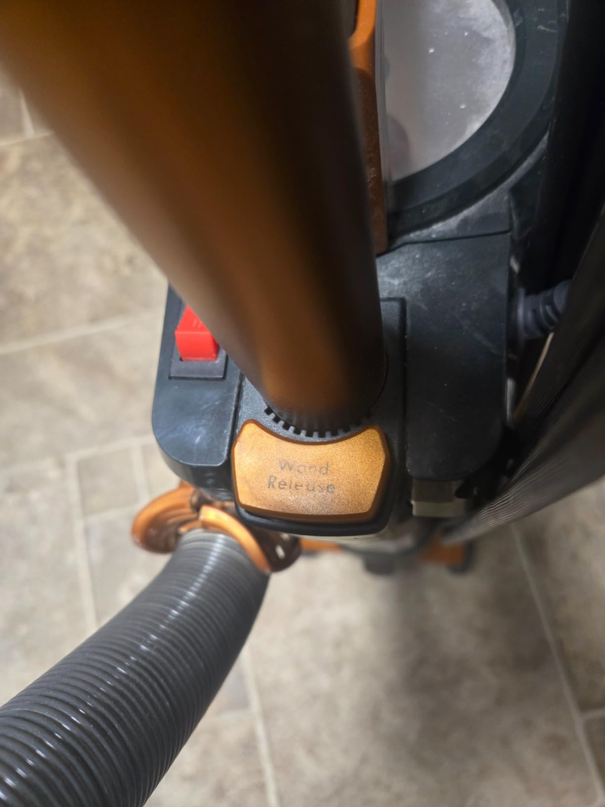 Kenmore DU4080 Featherlite Lift-Up Bagless Upright Vacuum 2-Motor Power Suction Lightweight Carpet Cleaner with HEPA Filter, 2 Cleaning Tools for Pet Hair, Hard Floor, Orange customer photo 1