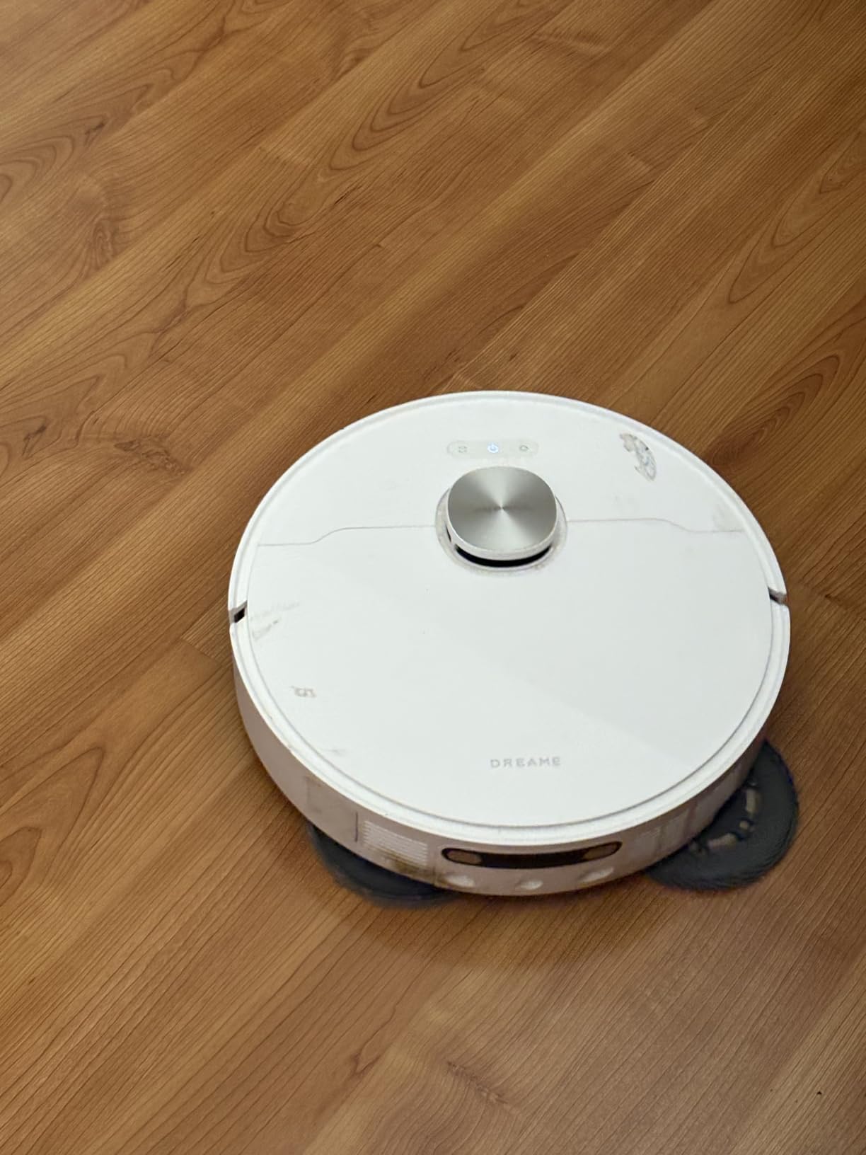 DREAME L10s Ultra Robot Vacuum and Mop Combo, Auto Mop Cleaning and Drying, Self-Refilling and Self-Emptying Base for 60 Days of Cleaning, 5300Pa Suction and AI Navigation, Compatible with Alexa customer photo 1