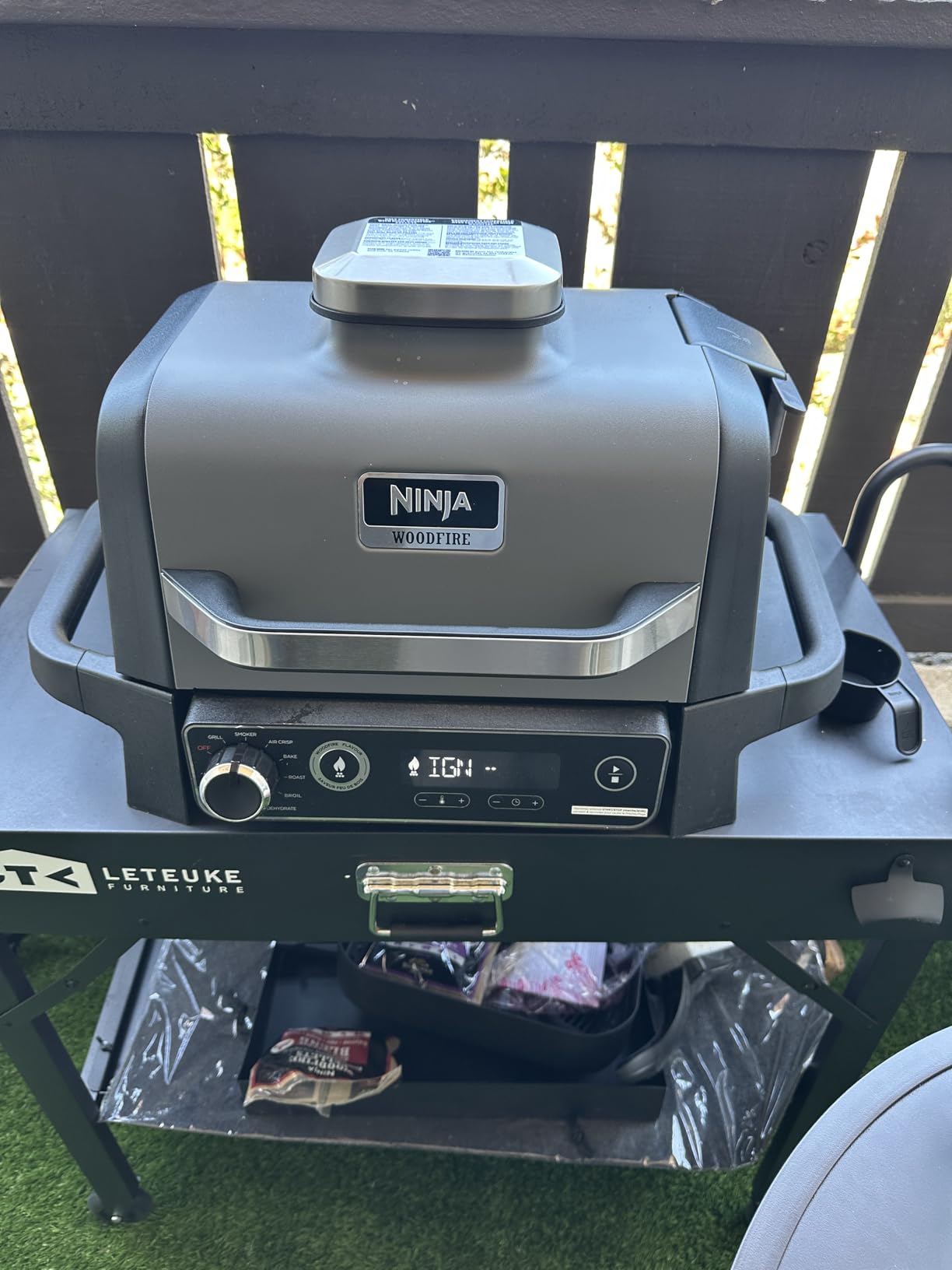 Ninja Woodfire Outdoor Grill & Smoker, 7-in-1 (Grill, BBQ, Roast, Air Fry, Dehydrate, Broil, Smoke), Portable & Weather Resistant, Cook Up To 6 Steaks & 30 Hot Dogs, Woodfire Pellets included, OG701 customer photo 2