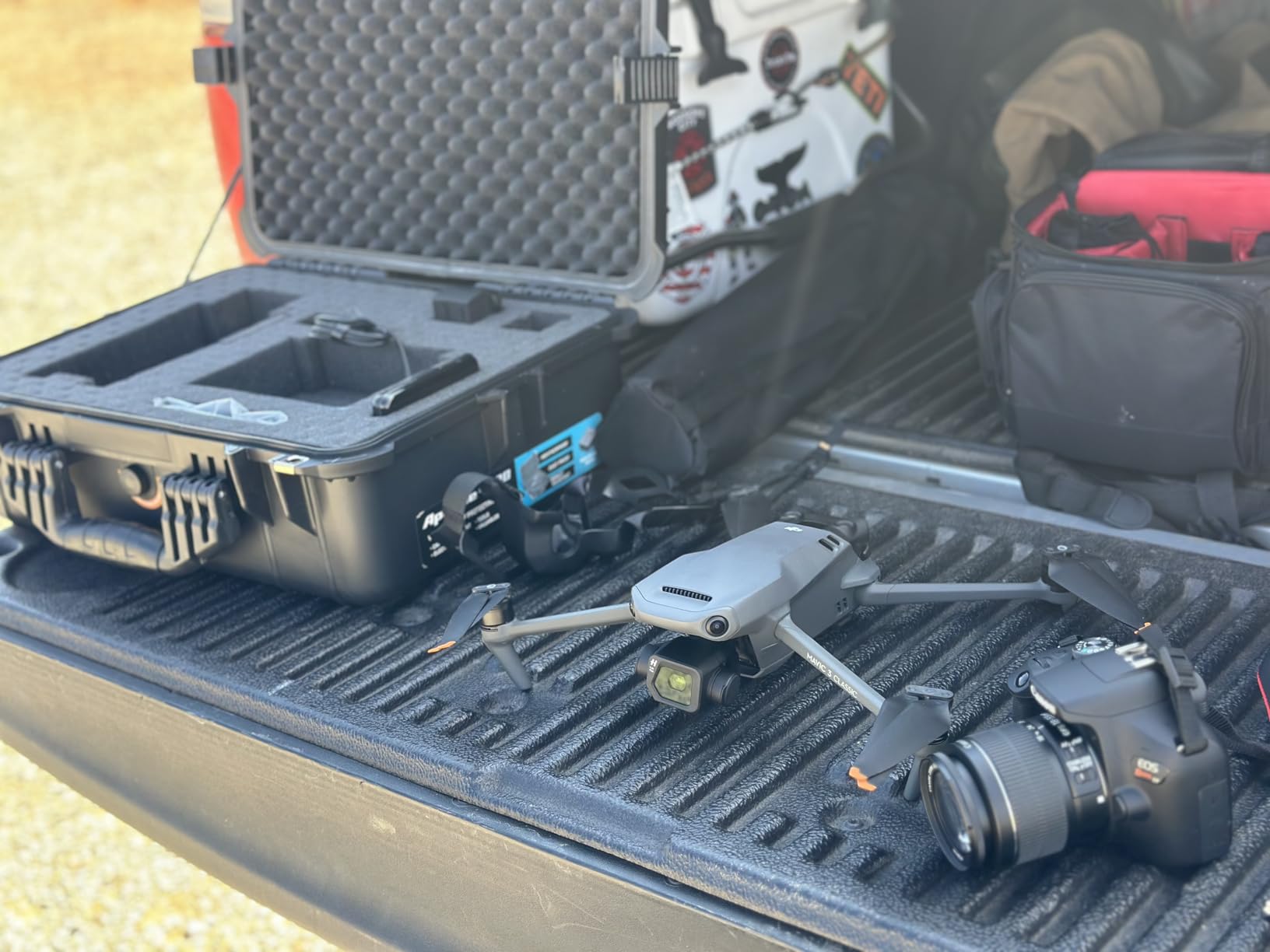 DJI Mavic 3 Classic (DJI RC) Drone with 4/3 CMOS Hasselblad Camera, 5.1K Video, 46 Mins Flight, Omnidirectional Obstacle Sensing customer photo 1