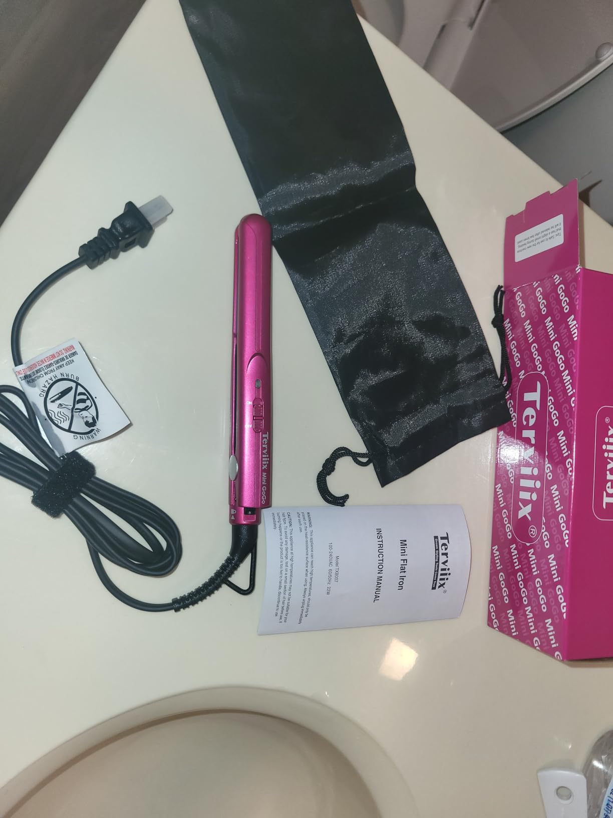 Terviiix Mini Flat Iron, 1/2 Inch Hair Straightener for Bangs Edges, Pink | For Short Hair, Touch-ups, Bob, Pixie cuts, Ceramic, Dual Voltage Travel, Lightweight with Pouch customer photo 2