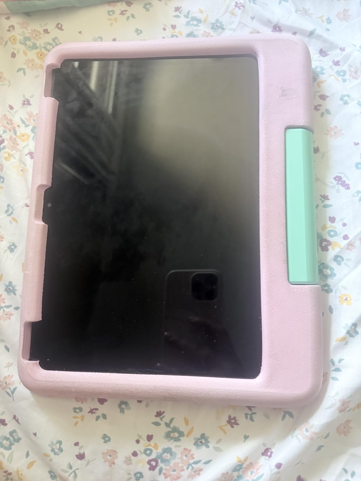 Fire HD 10 Kids tablet (newest model) ages 3-7 | Bright 10.1