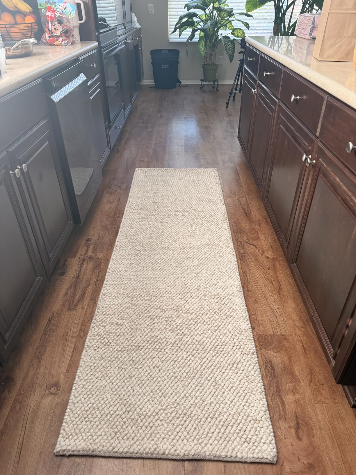 SAFAVIEH Area Rug 8x10 - Natura Collection - Large - Beige & Ivory, Handmade Wool Blend, Textured Design, Ideal for Living Room, Bedroom, Dining Space (NAT425B) customer photo 2