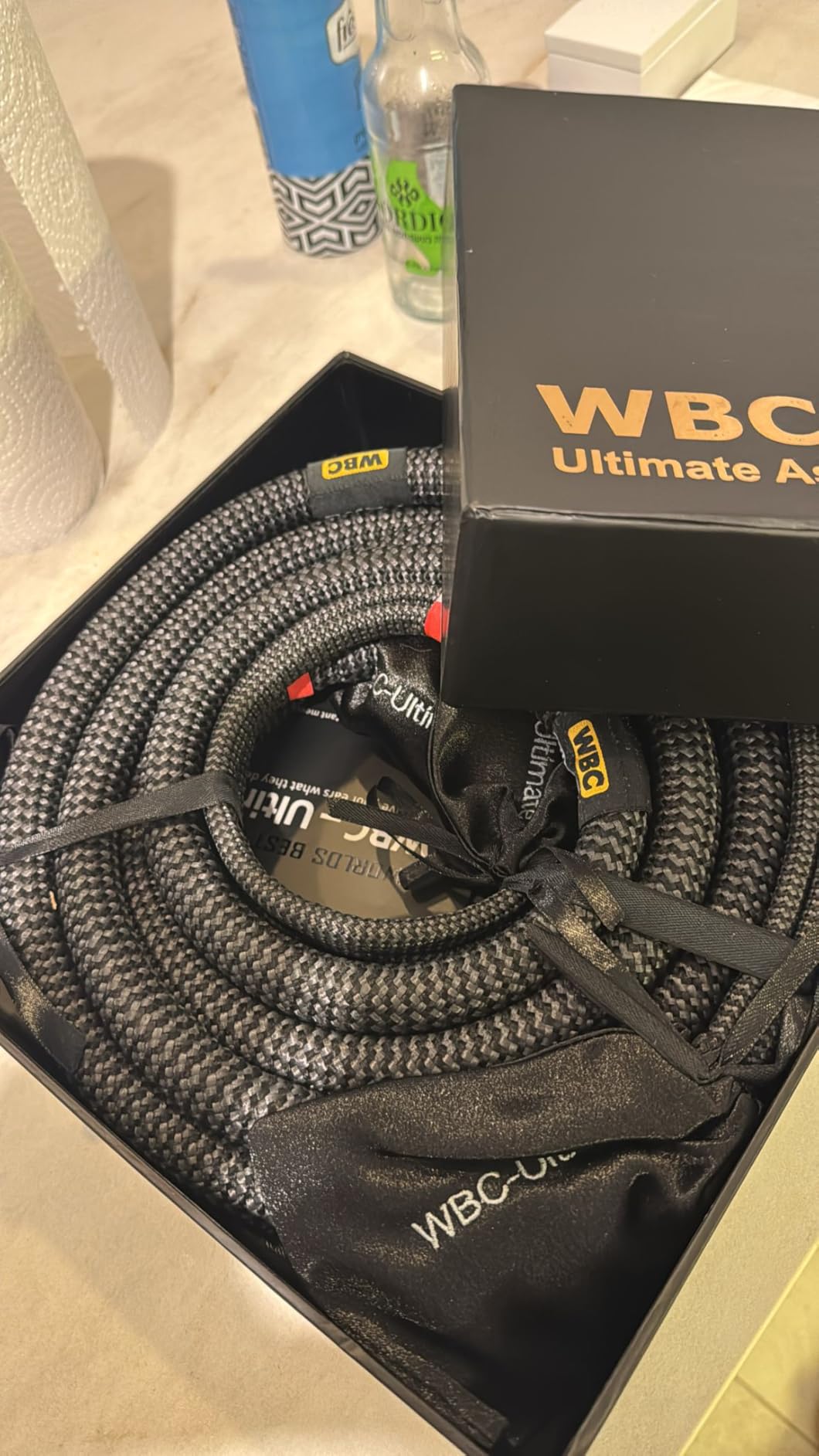 WORLDS BEST CABLES 10 Foot Ultimate - 7 AWG - Ultra-Pure OFC - Extra Premium Audiophile HiFi Speaker Cable Pair with Eminence Gold Banana Plugs & Carbon Tweed Jacket customer photo 1