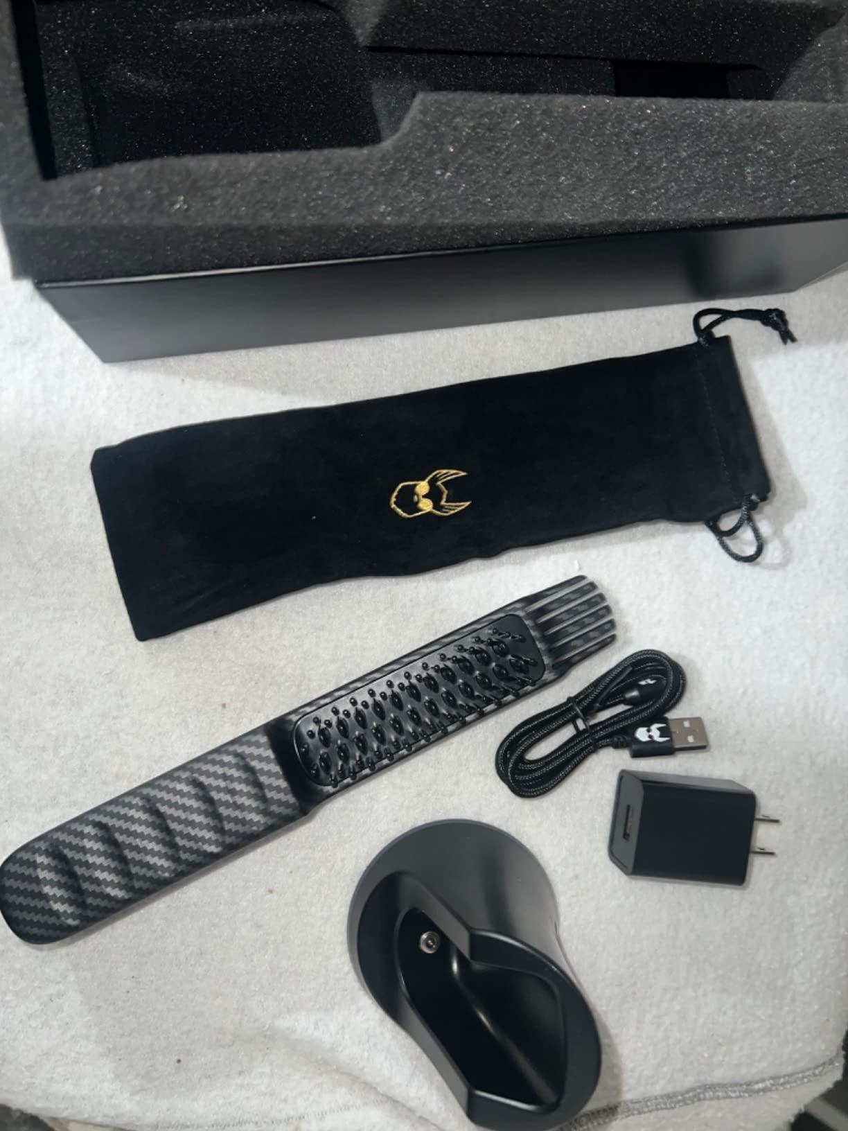 The Beard Struggle Carbon X Heated Beard Brush, Cordless Beard Straightener for Men with Adjustable Temperature 160-200C - Ionic Anti-Frizz Carbon X Technology customer photo 1