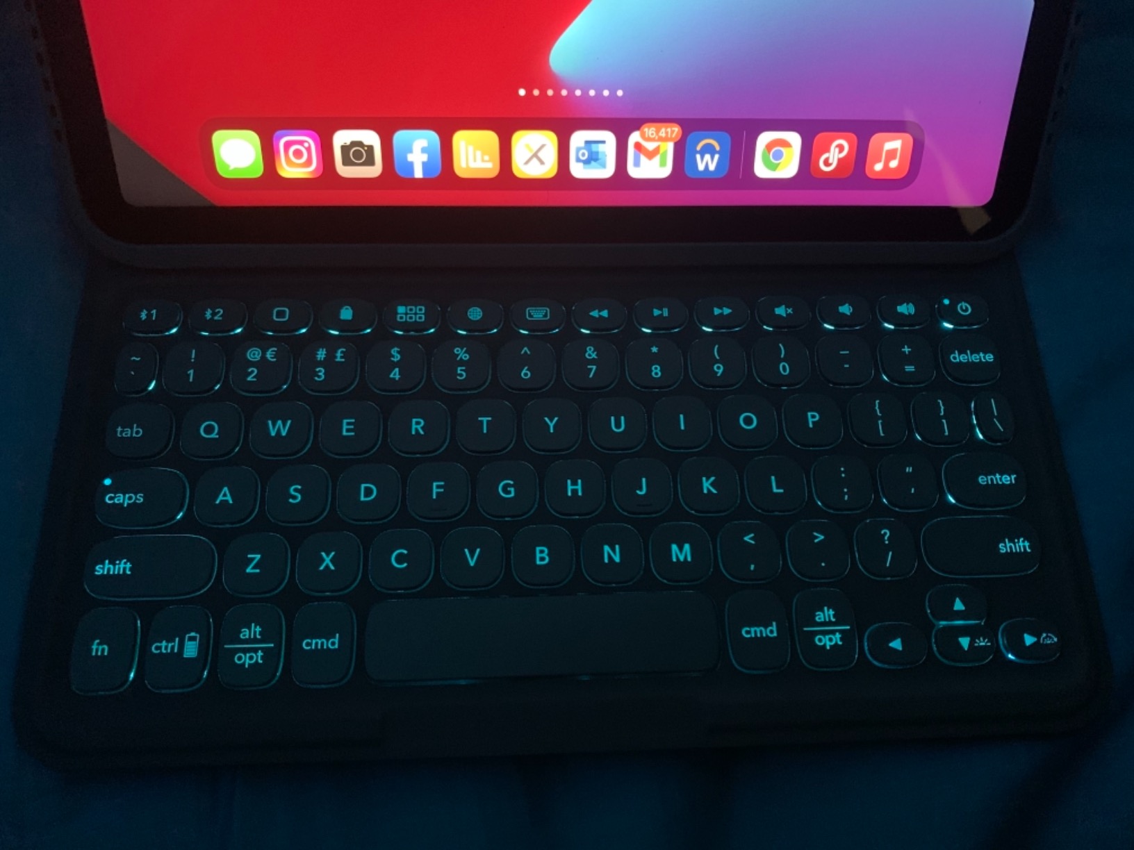ZAGG Pro Keys Detachable Case and Wireless Keyboard for Apple iPad 11