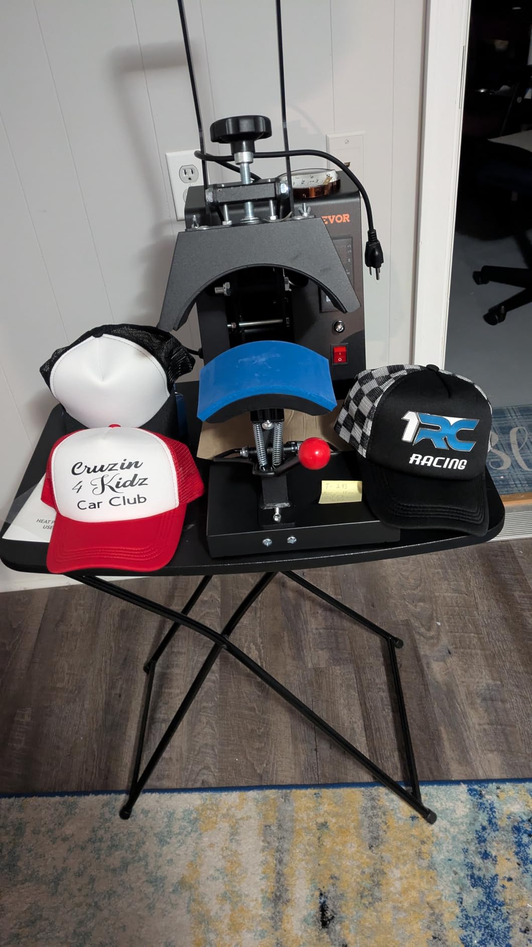 VEVOR 4-in-1 Heat Press Machine for Hats with 6x3inches Curved Teflon-Coated Heat Plate, Easy Temperature Control Non-Slip Base, Four Replaceable Elements 6x3/6.7x2.7/6.7x3.8/8.1x3.5inches customer photo 2