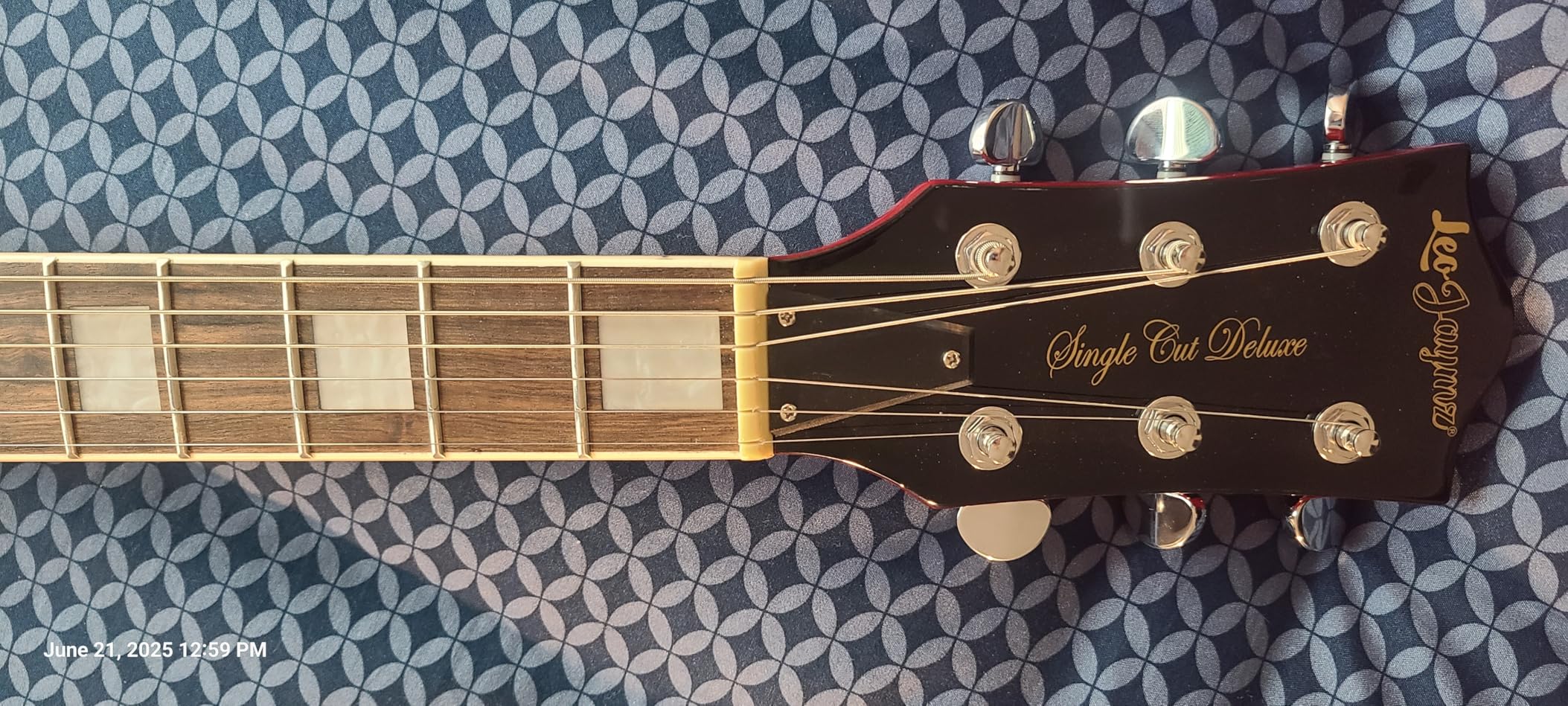 Leo Jaymz SC Series Electric Guitar - Mahogany Body, Laurel Fingerboard, Dual Humbuckers (Cherry Sunburst) customer photo 1