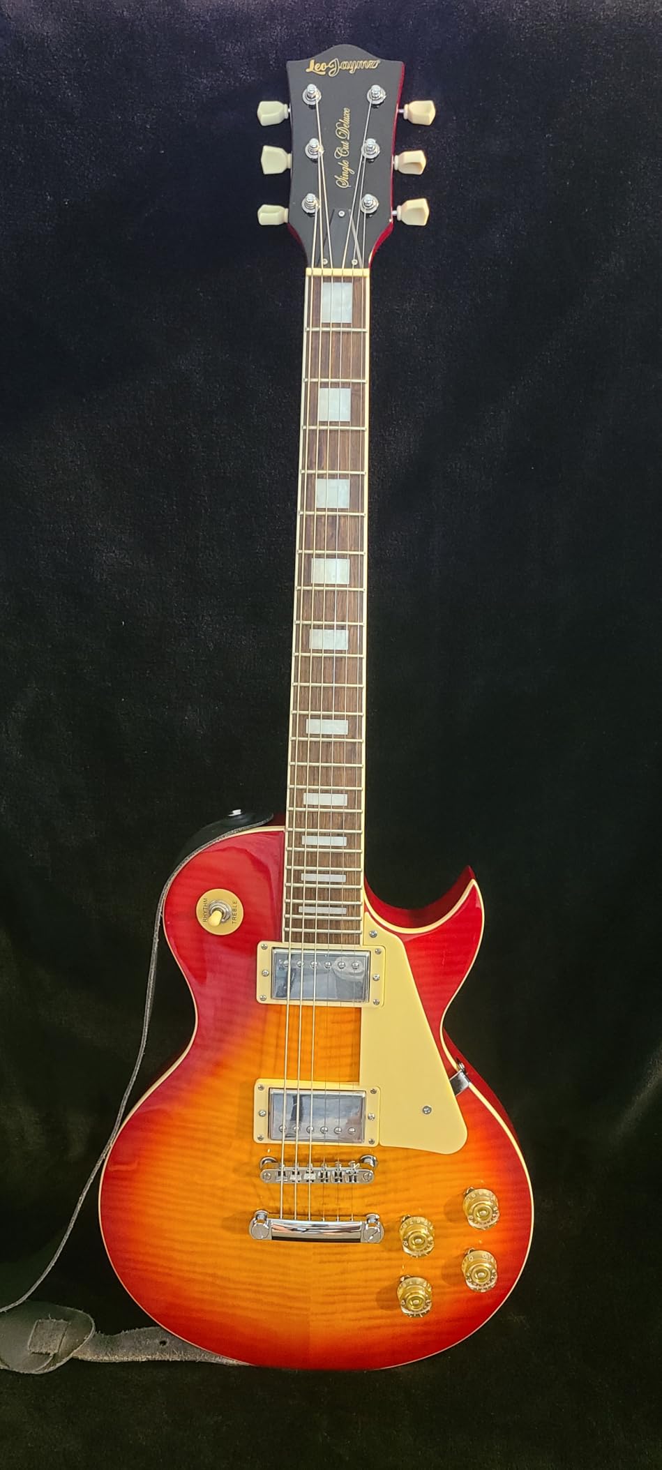 Leo Jaymz SC Series Electric Guitar - Mahogany Body, Laurel Fingerboard, Dual Humbuckers (Cherry Sunburst) customer photo 2
