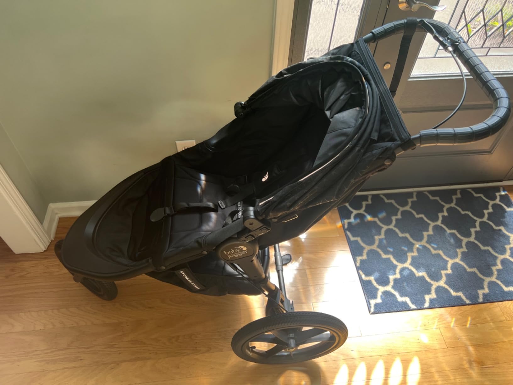 Baby Jogger Summit X3 3-Wheel Jogging Stroller with Hand Brake, Baby Stroller with One-Hand Compact Fold, All-Wheel Suspension for Running, Jogging, and Everyday Outings, Midnight Black customer photo 1