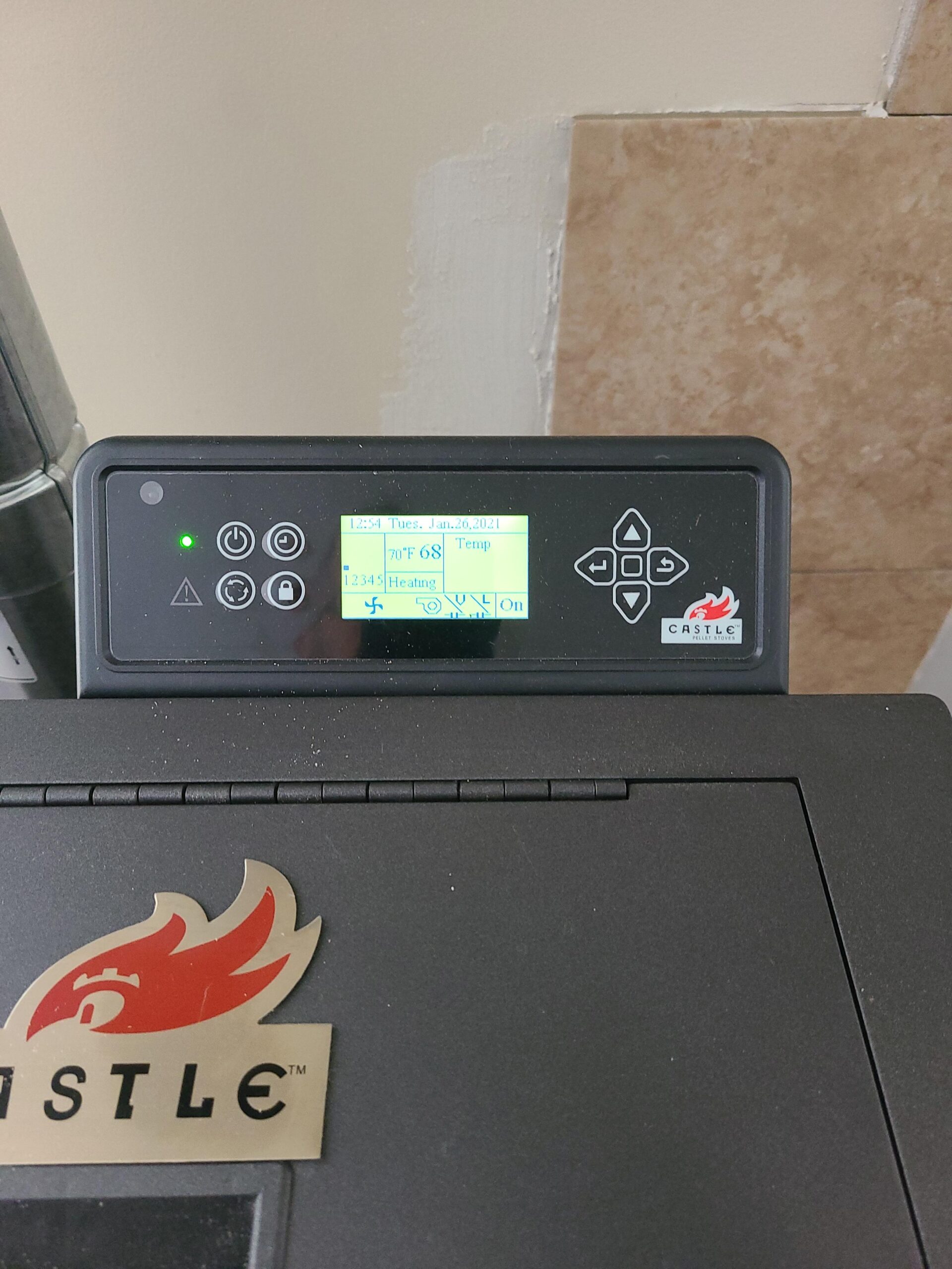 Castle 41278 Serenity Pellet Stove, 1,500 sq ft Heating Capability, Smart Controller, 40lb Hopper, Black customer photo 1