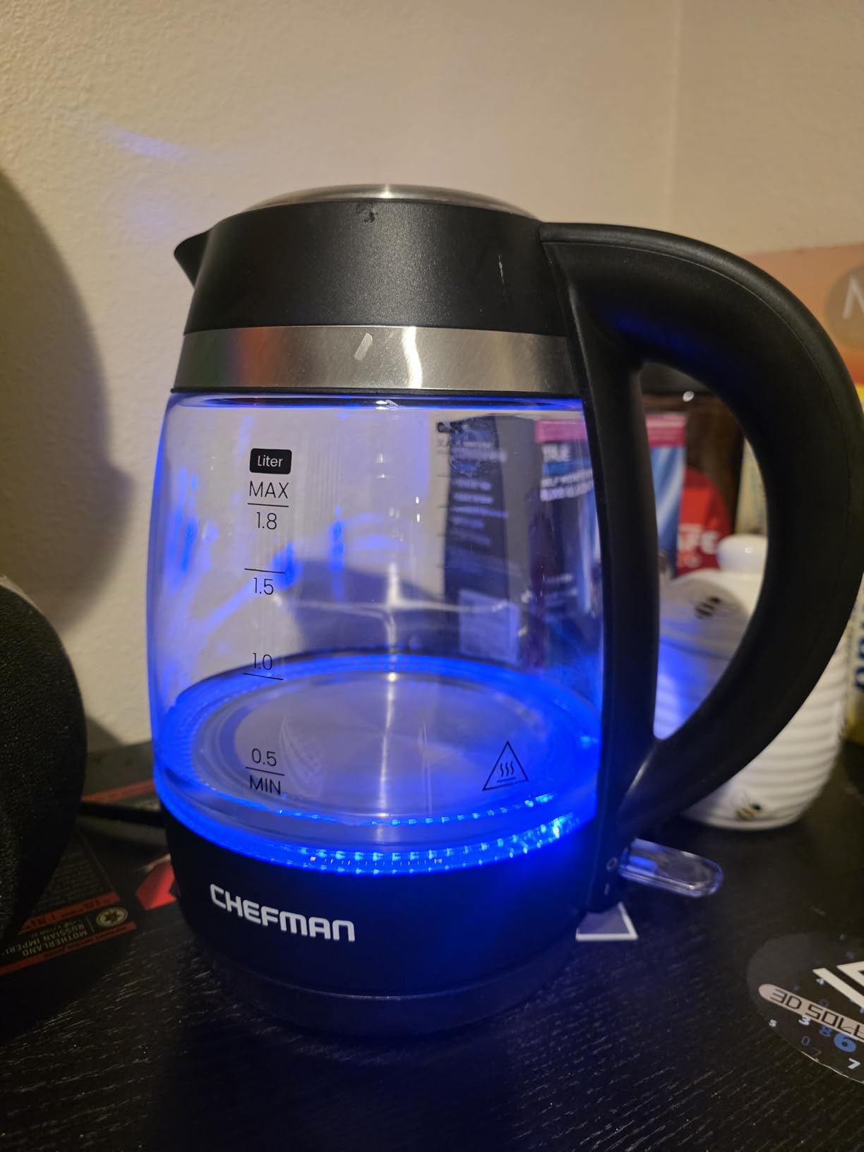 Chefman Electric Kettle, 1.8L 1500W, Hot Water Boiler, Removable Lid for Easy Cleaning, Auto Shut Off, Boil-Dry Protection, Stainless Steel Filter, BPA Free, Borosilicate Glass Electric Tea Kettle customer photo 2