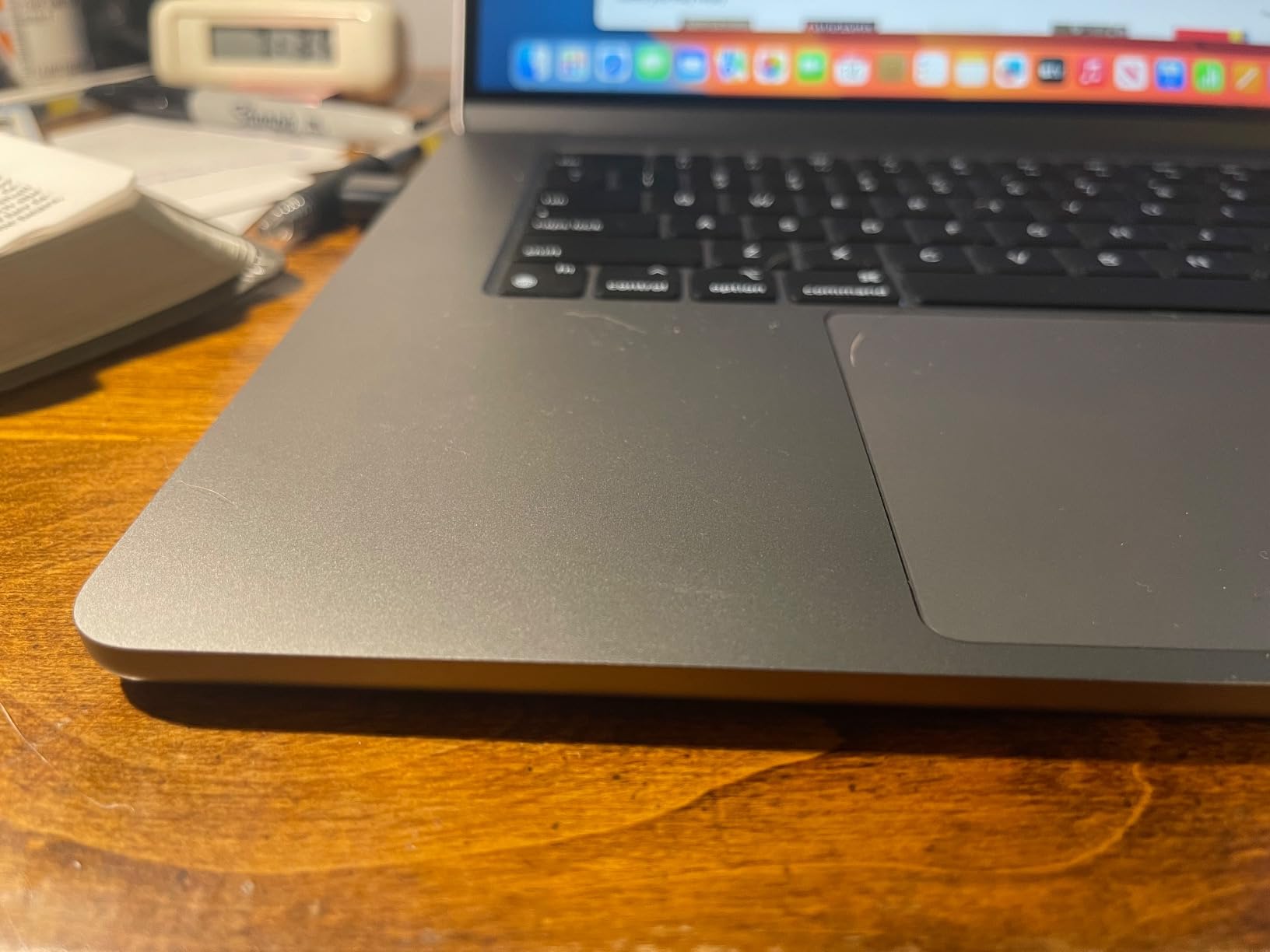 Apple 2023 MacBook Air Laptop with M2 chip, 15.3-inch Liquid Retina Display, 8GB Unified Memory, 256GB SSD Storage, 1080p FaceTime HD Camera, Touch ID; Starlight customer photo 1
