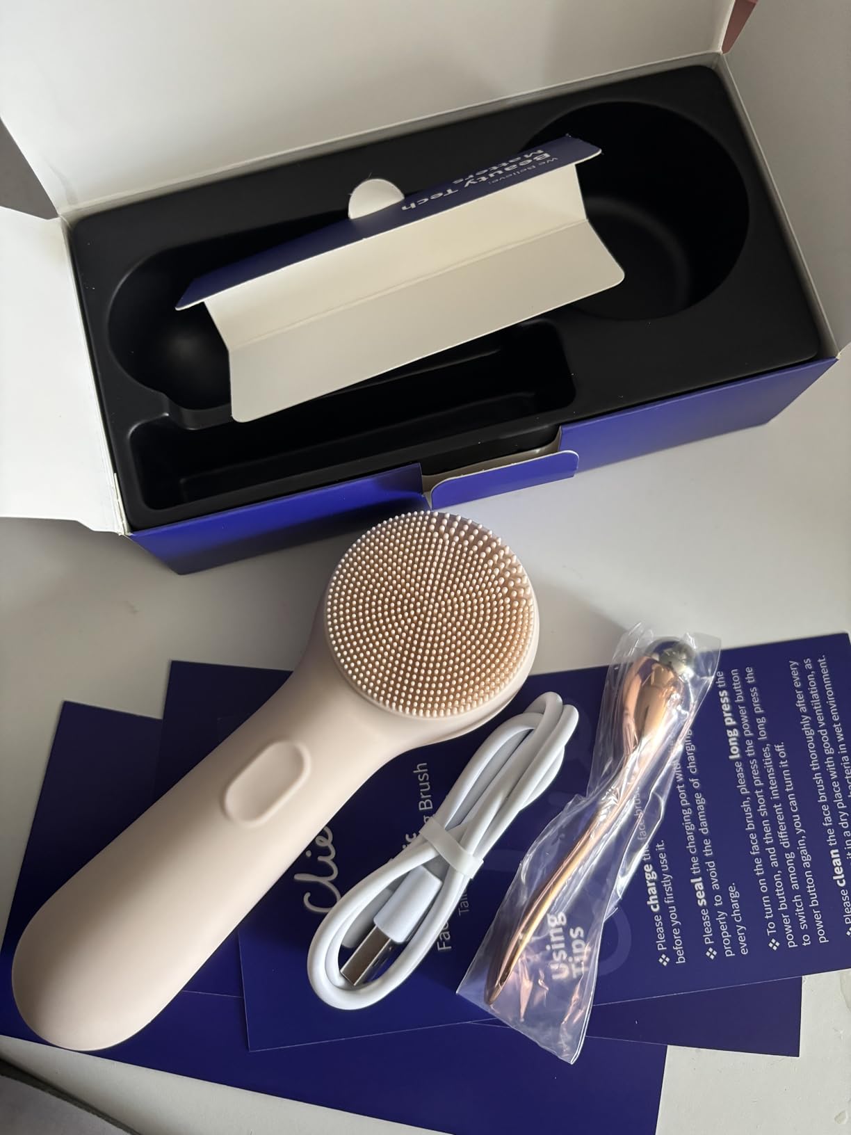 NagraCoola CLIE 2.0 Silicone Face Scrubber Facial Cleansing Brush, Rechargeable, Waterproof Face Scrub Brush for Cleansing, Exfoliating, Massaging customer photo 1