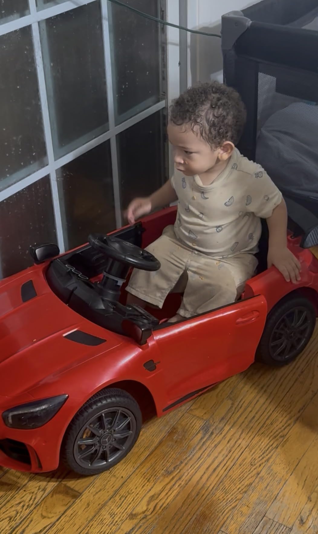 Winado 12V Ride on Car, Licensed Mercedes Benz AMG GTR Battery Powered Electric Vehicle, w/Parent Remote, Wider Seat, LED Lights, Openable Doors, MP3 Player, Smooth Start, 3 Speeds - Red customer photo 2