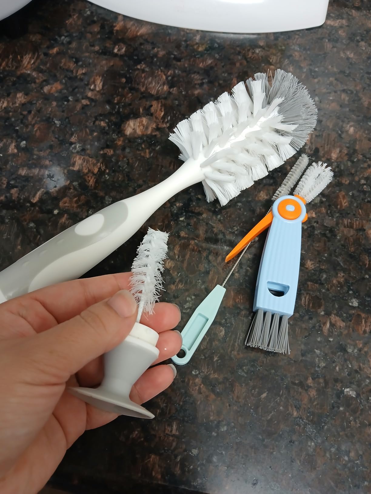 Ariseno 5-in-1 Baby Bottle Cleaner Set, Including Nylon & Silicone Bottle Brush, Cap, Straw & Nipple Brushes, BPA-Free customer photo 1