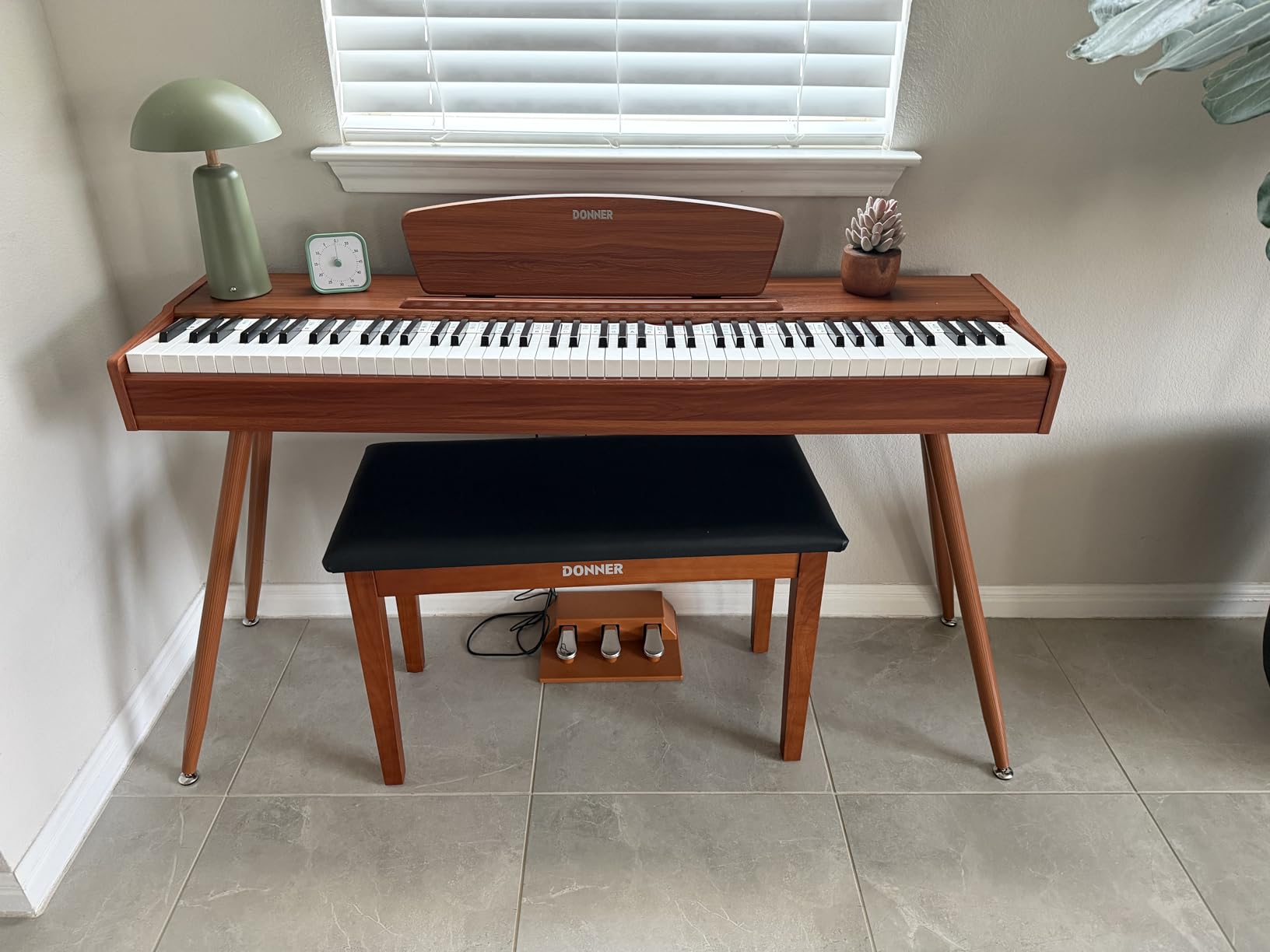 Donner DDP-80 Digital Piano 88 Key Weighted Keyboard, Full-size Electric Piano for Beginners, with Sheet Music Stand, Triple Pedal, Power Adapter, Supports USB-MIDI Connecting, Natural Wood Color customer photo 2