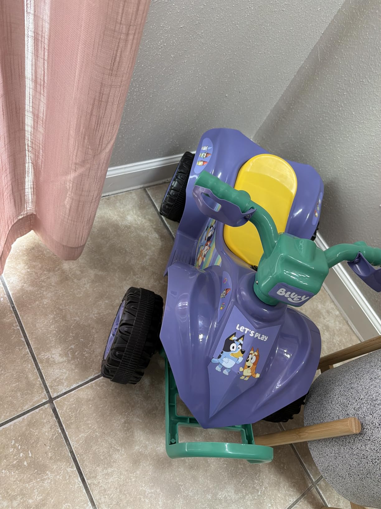 Bluey 6V ATV Quad for Kids - Powerful and Safe Ride-On Toy with Rechargeable Battery - Forward and Reverse Driving - Max Weight Capacity of 55 LBS - Ages 2-3 Years customer photo 1
