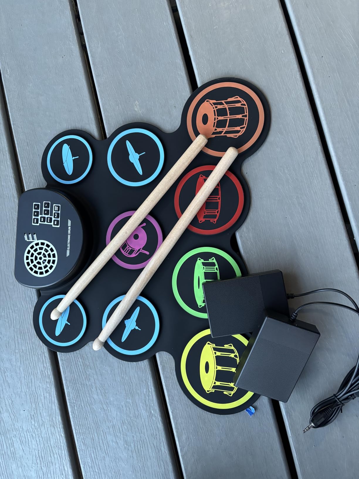 Sboet Electronic Drum Set, 9-Drum Practice Pad with Headphone Jack, Roll-up Drum Kit Machine with Built-in Speaker Drum Pedals and Sticks 10 Hours Playtime, Great Christmas for Kids customer photo 2