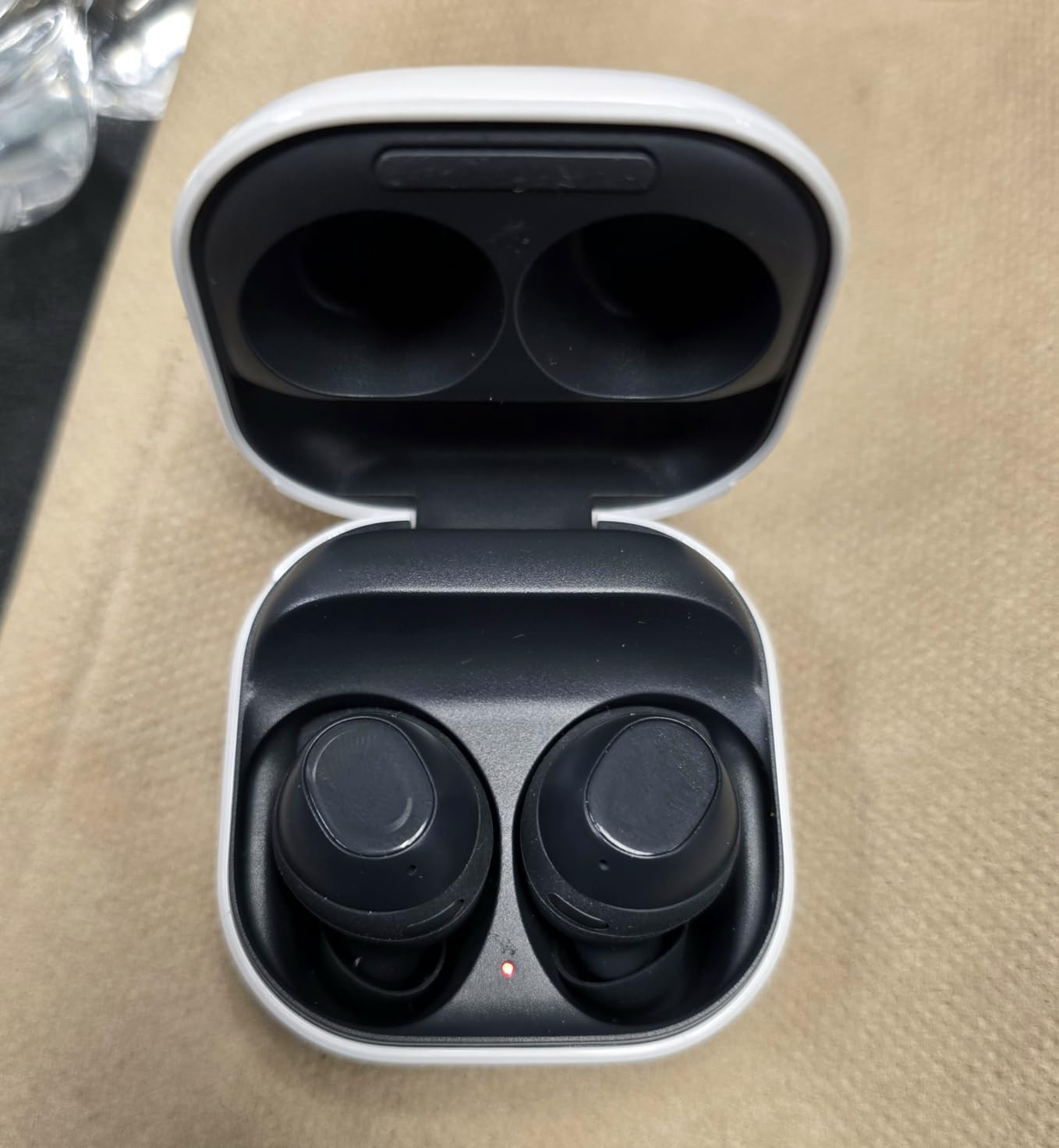 Galaxy Buds Fan Edition (FE) SM-R400, Active Noise-Cancelling, Wireless Bluetooth v5.2 Earbuds, Android 8.0 and Up - Graphite customer photo 2